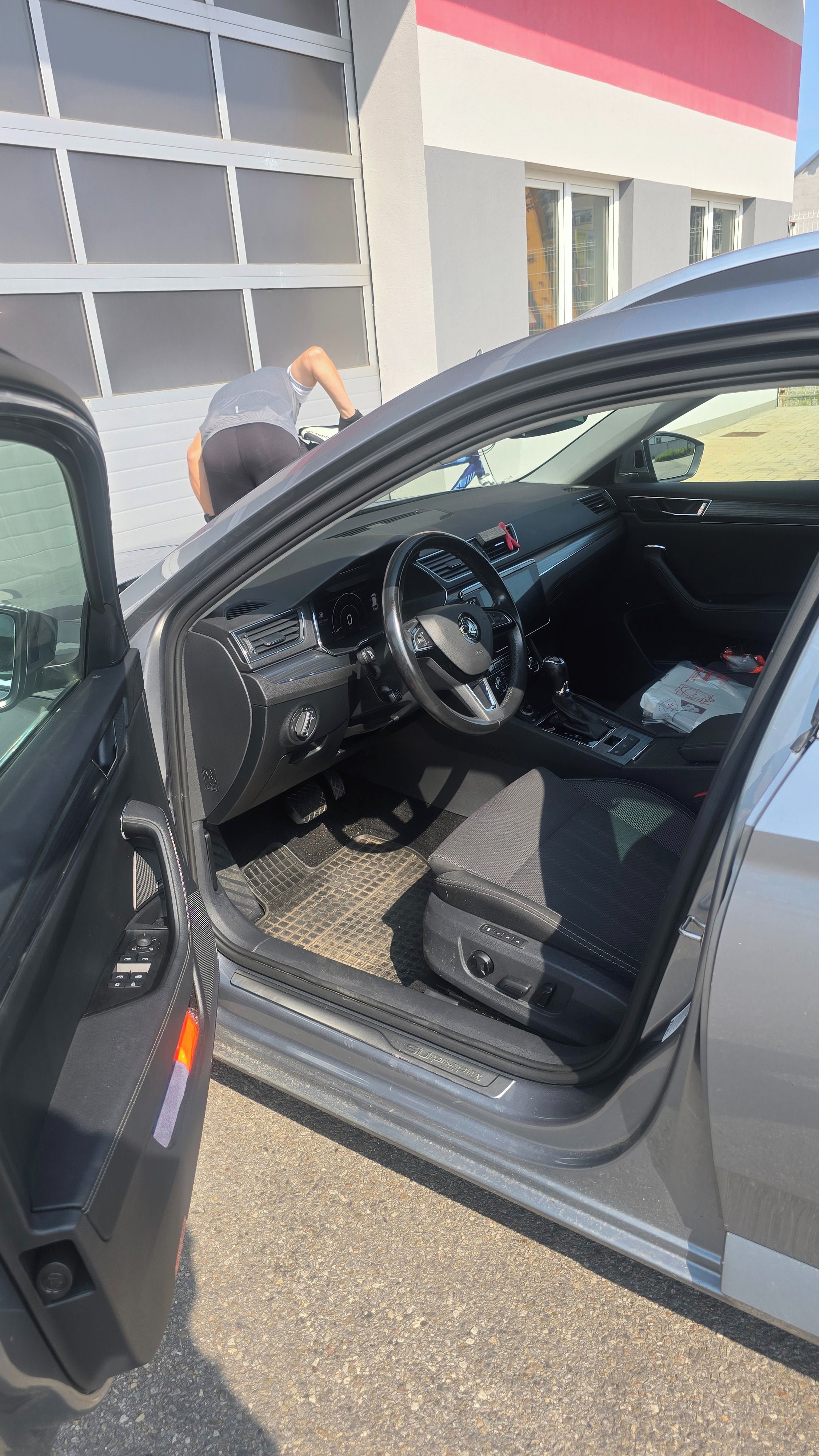 Škoda Superb, ŠKODA Superb iV hybrid - fotka 6
