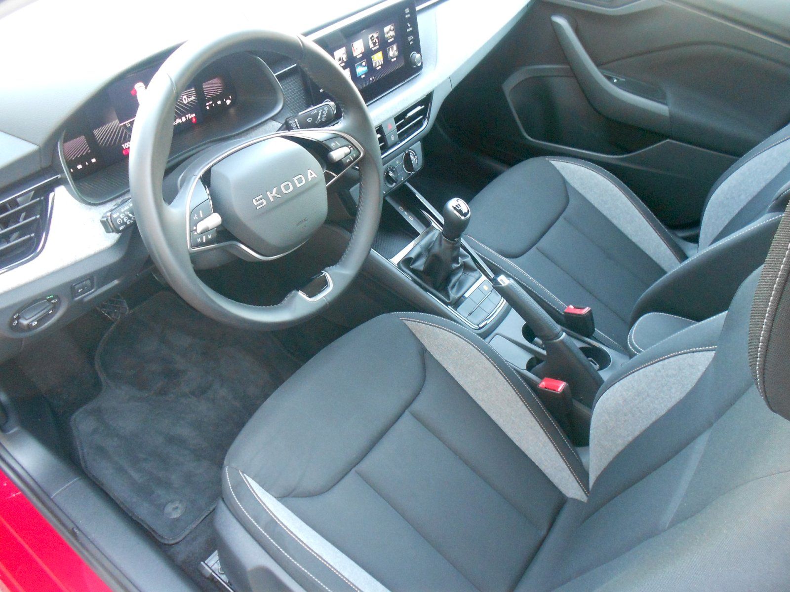 Škoda Kamiq, 1.0 TSI - 85 kW, Selection - fotka 5