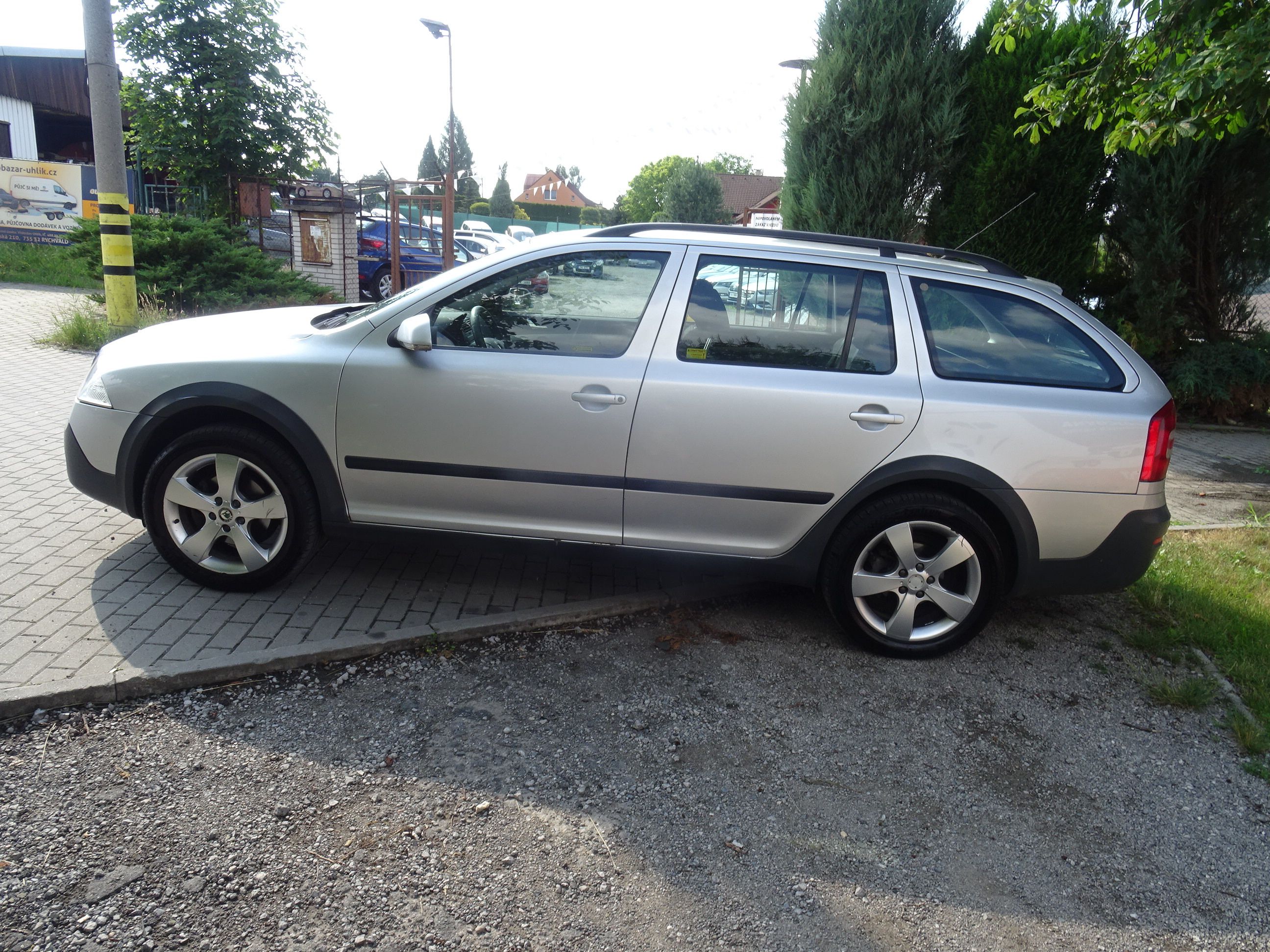 Škoda Octavia, scout 2.0 tdi 4x4 - fotka 5