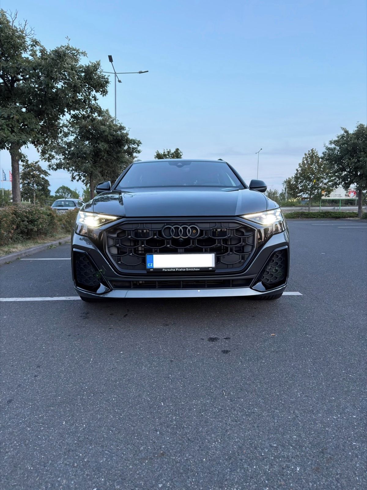 Audi Q8, 50TDI, FULL VYBAVA. PANO, B&O. - fotka 2