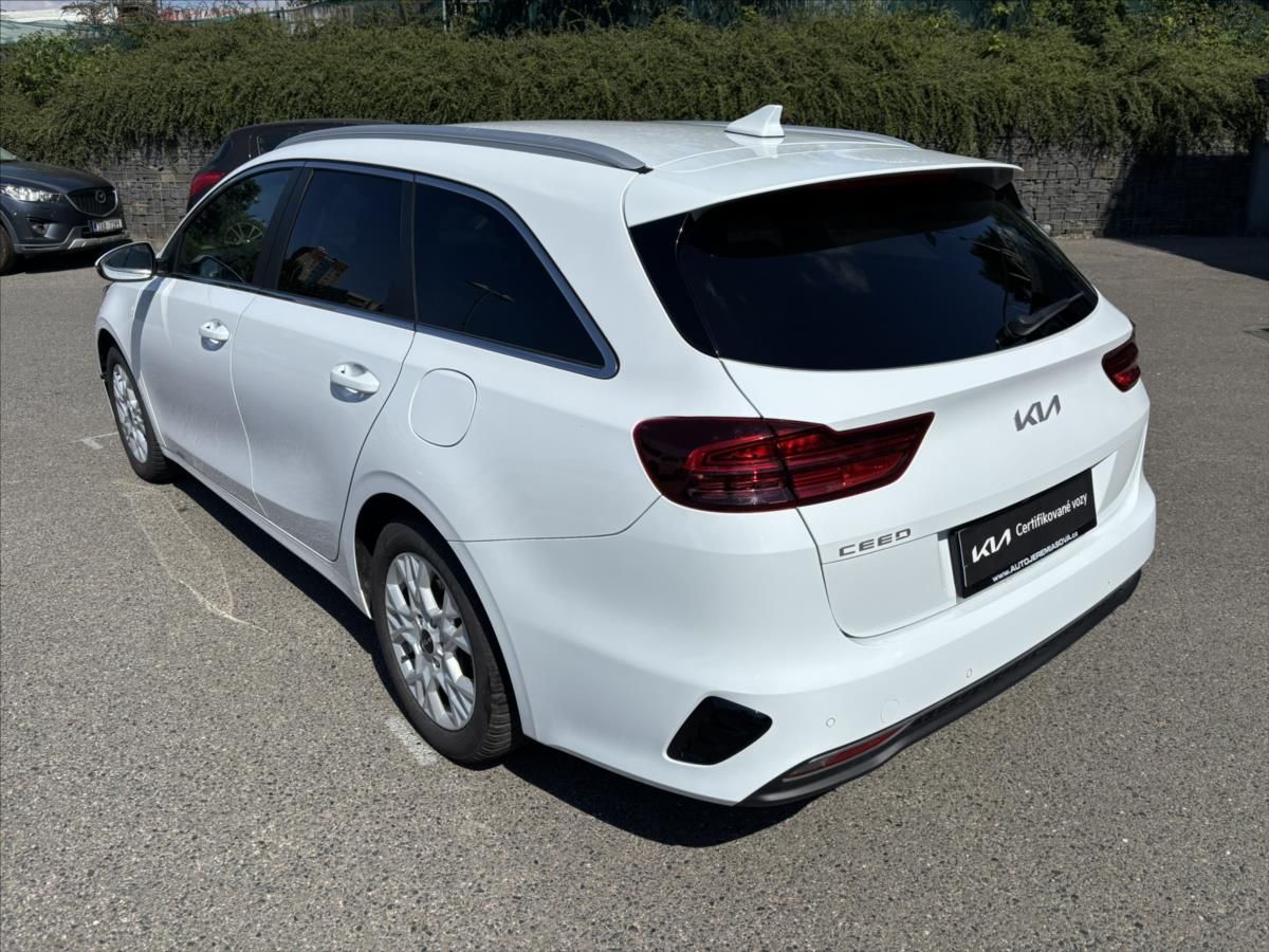 Kia Cee´d, 1,5 TGDi AT TOP ZÁRUKA ADAPTIV - fotka 3