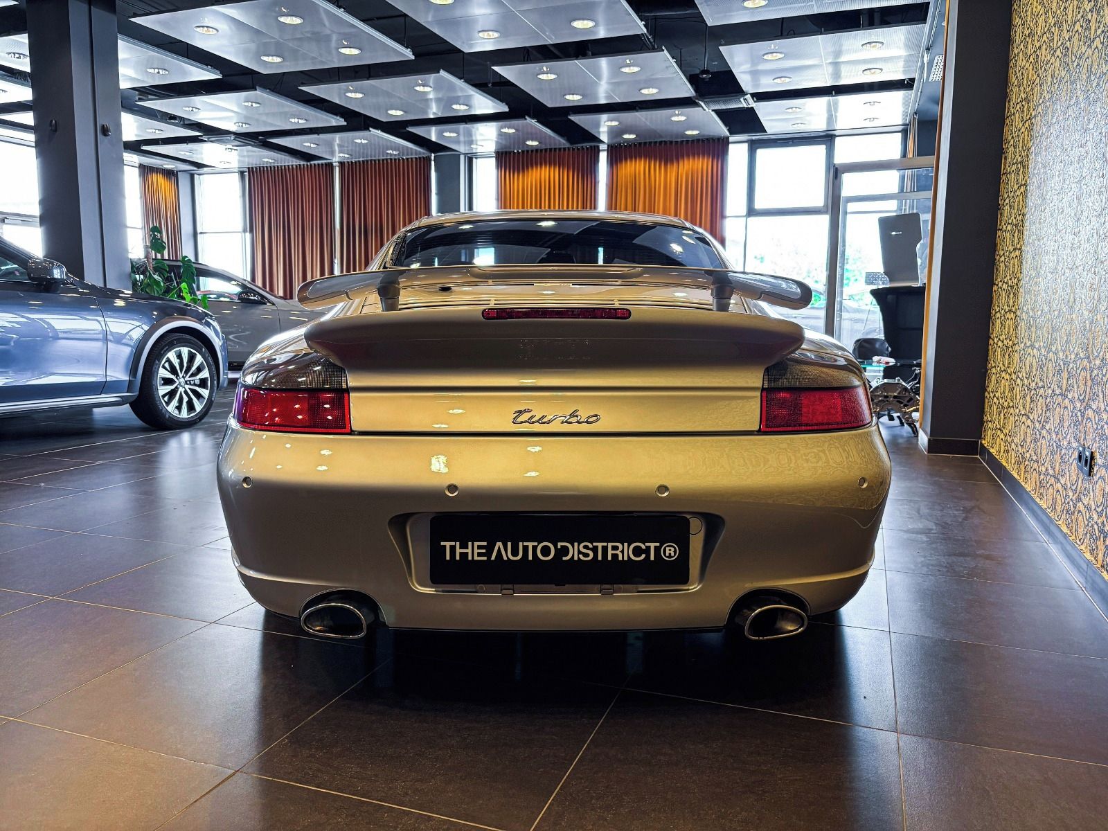 Porsche 911, 996 Turbo 309kw 4x4 - fotka 4