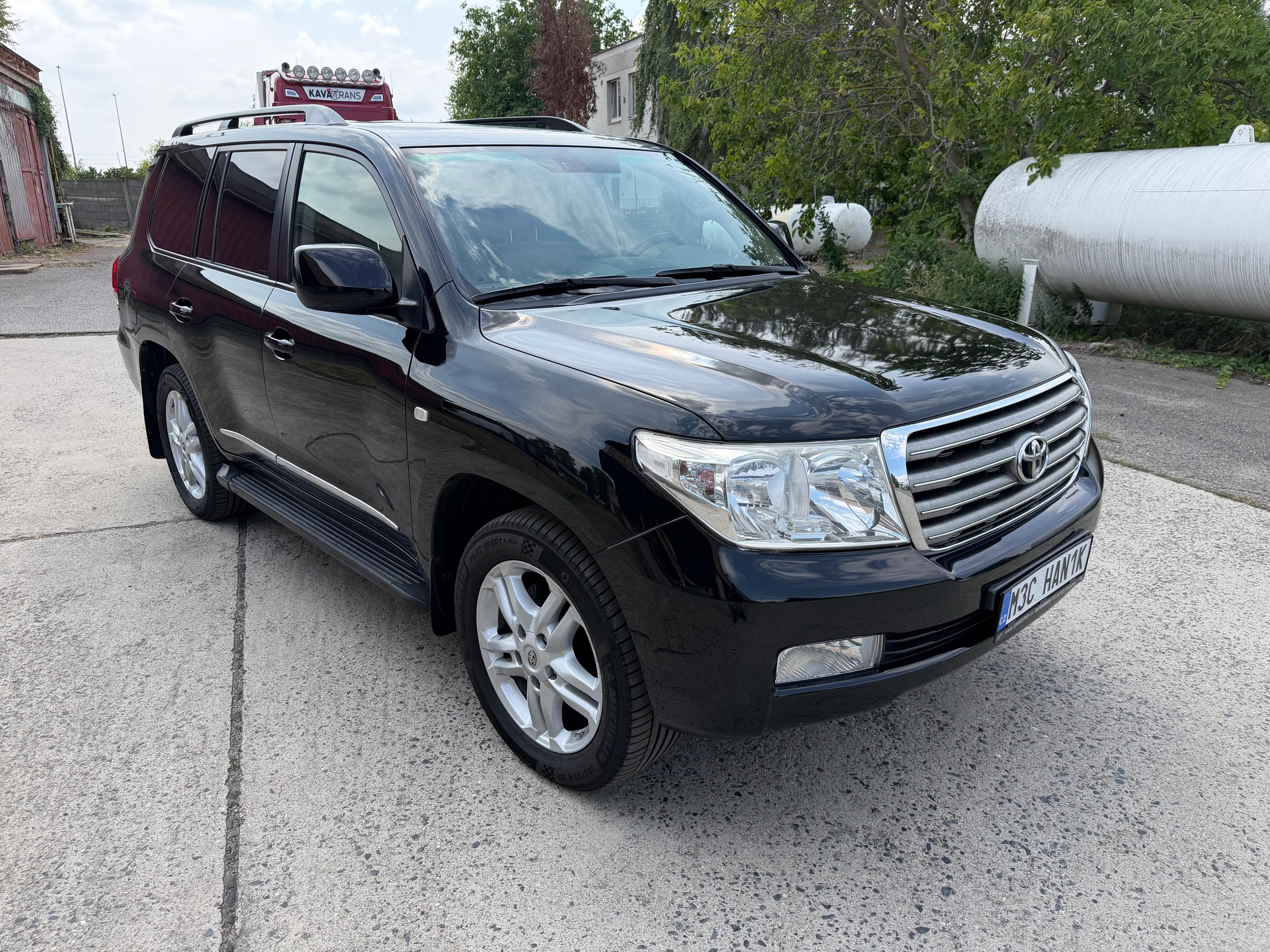 Toyota Land Cruiser, TOYOTA Land cruiser 200 DPH - fotka 4