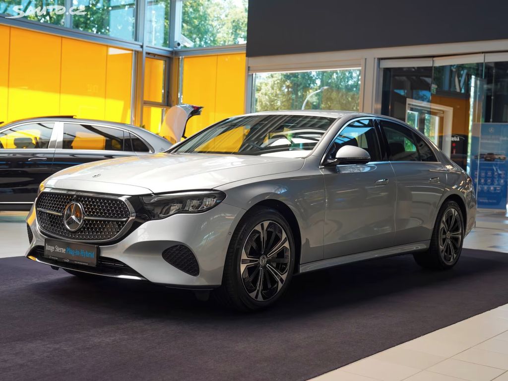 Mercedes-Benz Třídy E, E 300 de 4M AVANTGARDE DISTRON