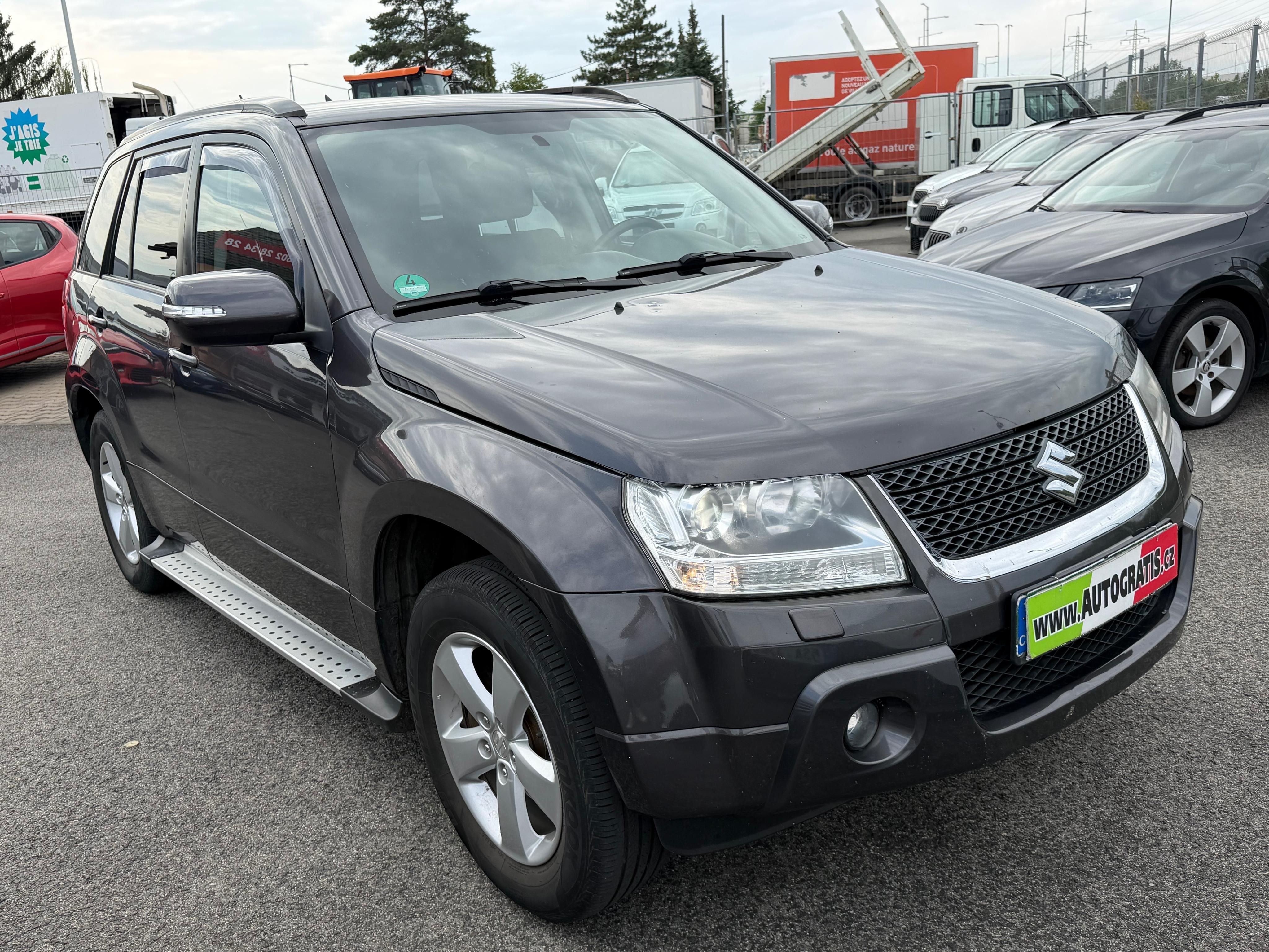 Suzuki Grand Vitara, 2.4i-4X4-VÝBAVA-KM-PERF.STAV - fotka 3