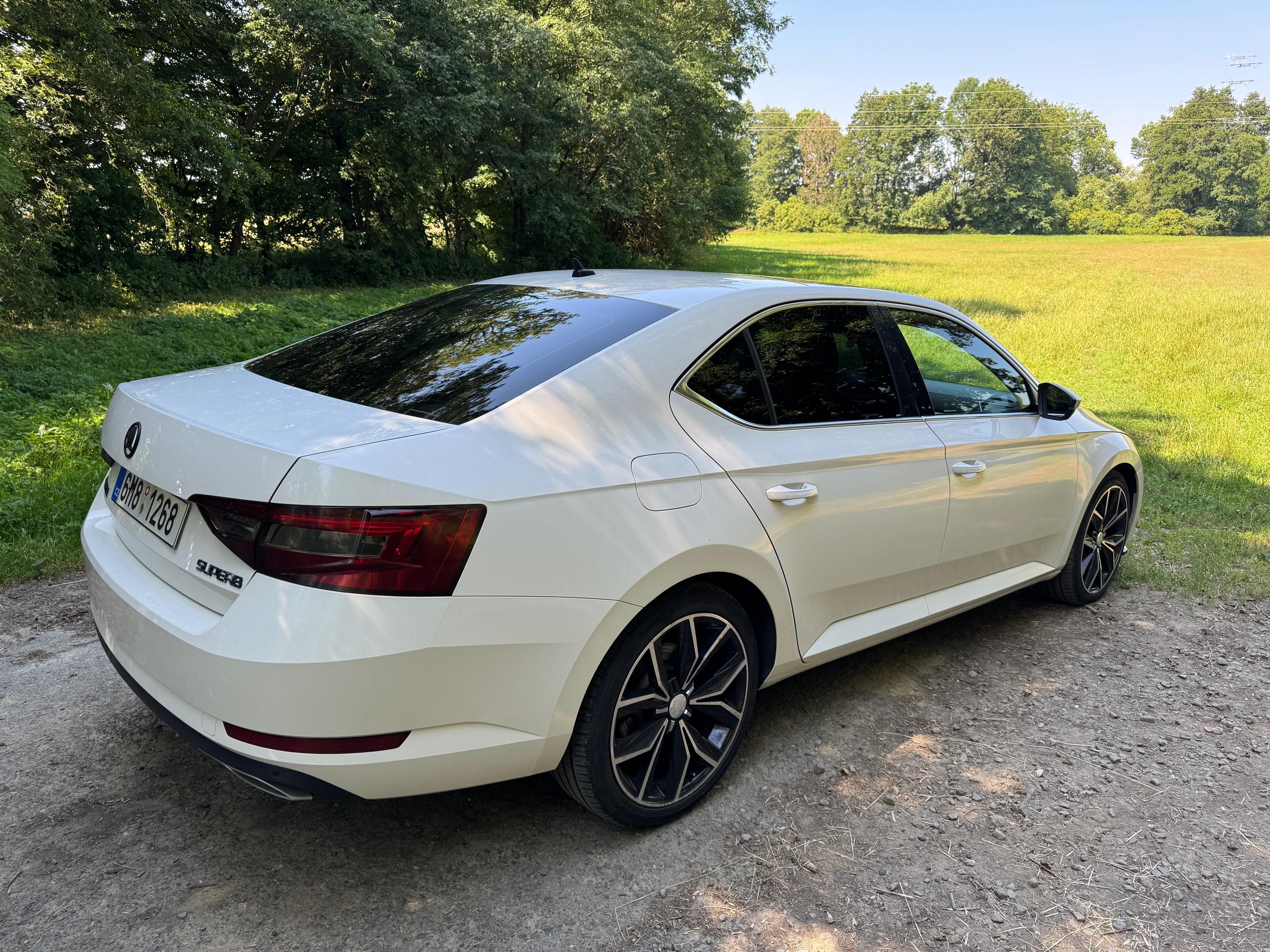 Škoda Superb, 2.0TDI 140kw, CANTON, Panorama - fotka 5