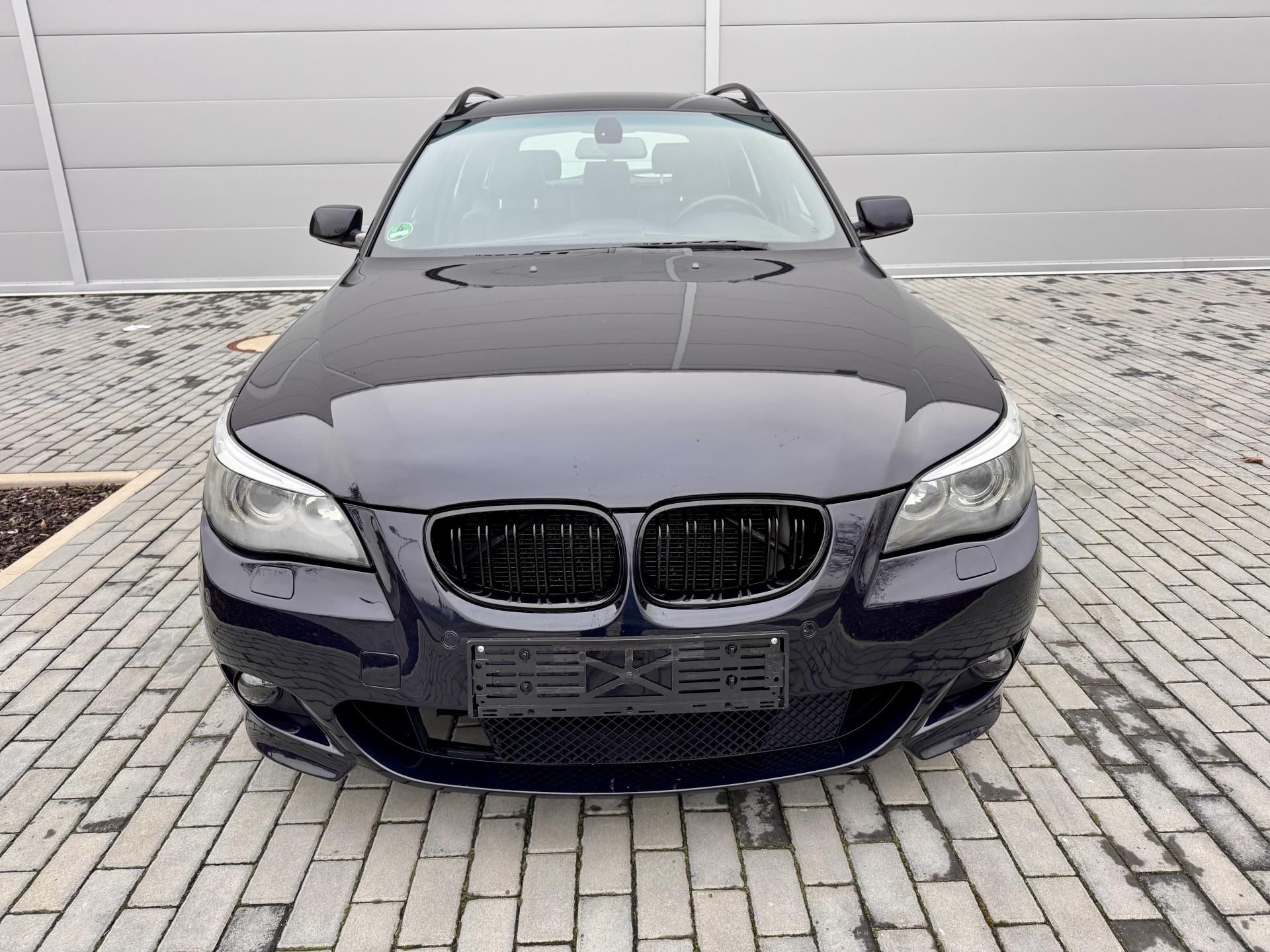 BMW Řada 5, 530i MANUÁL M-Packet PDC Navi - fotka 2
