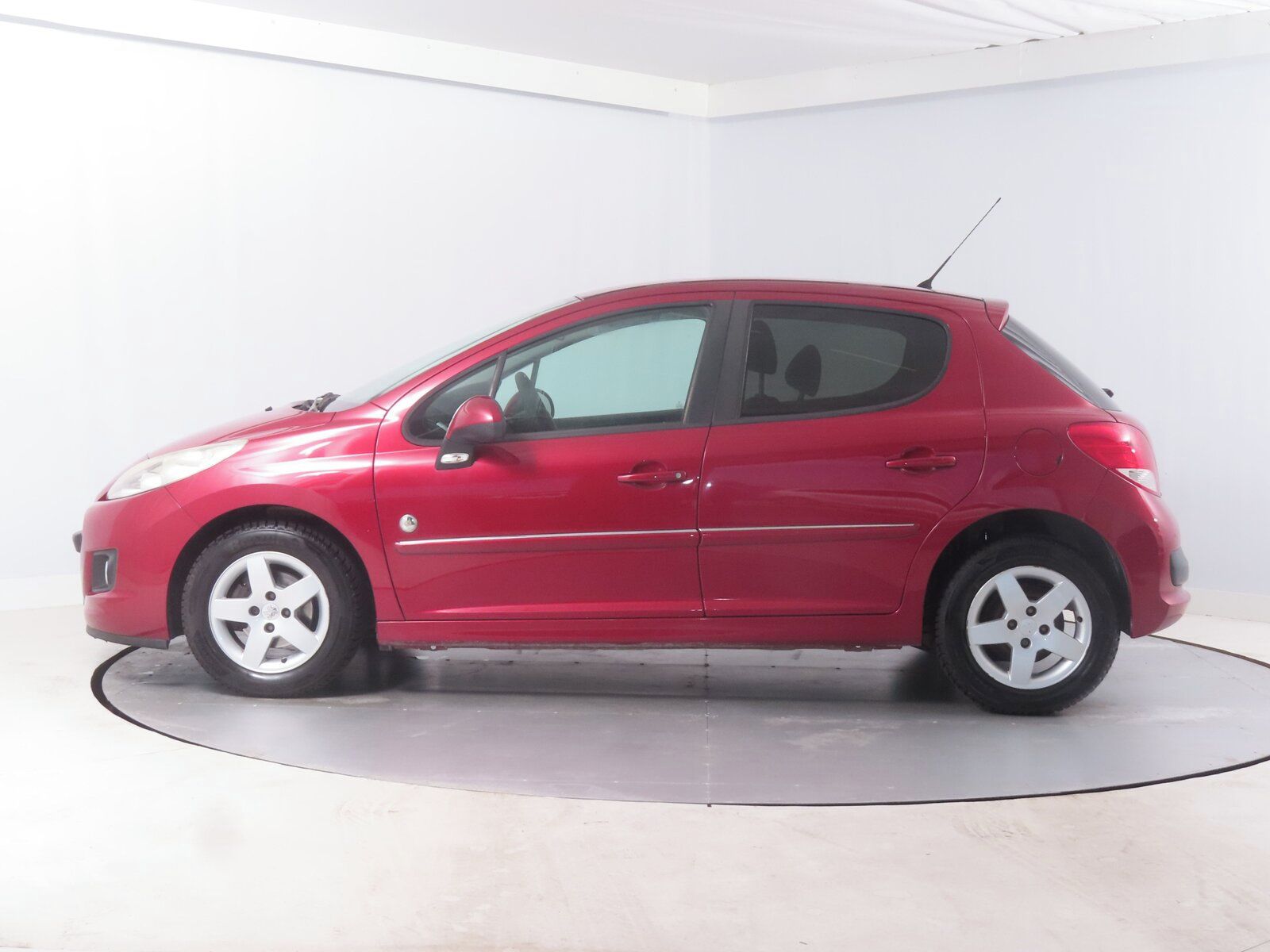 Peugeot 207, 1.4, Serv.kniha, po STK - fotka 3