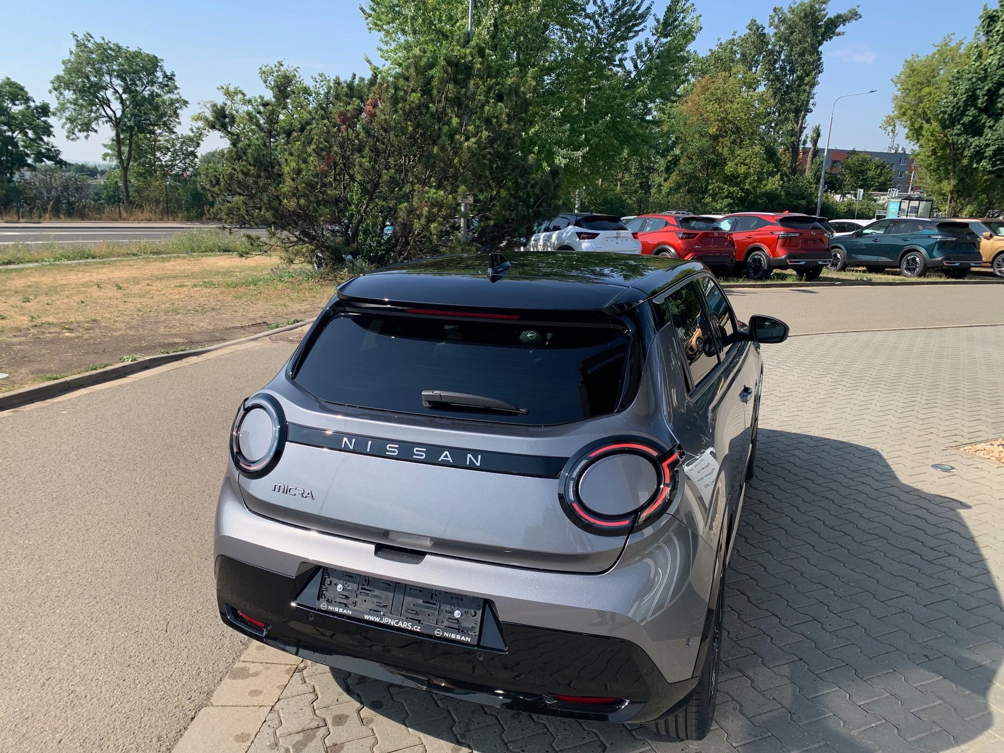 Nissan Micra, EVOLVE 52kWh + Two-tone - fotka 5