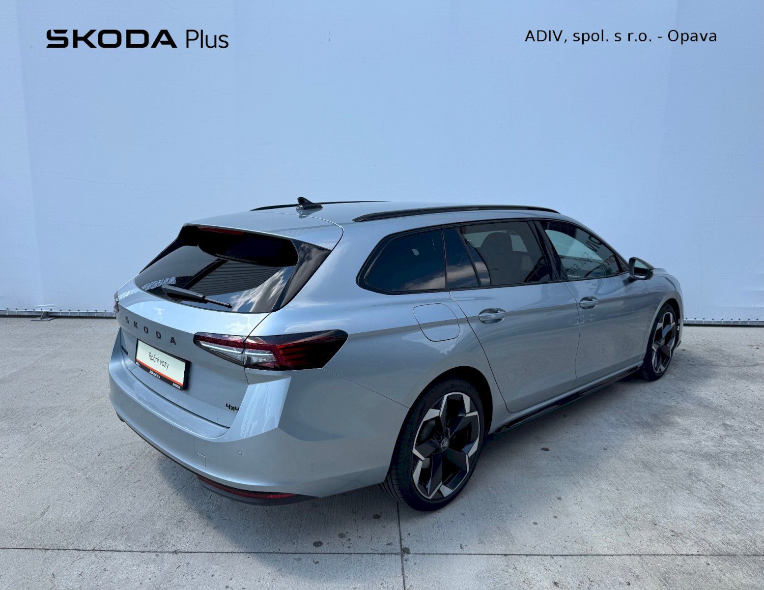 Škoda Superb, Combi DSG 2.0 TDI 142 kW 4x4 S - fotka 2