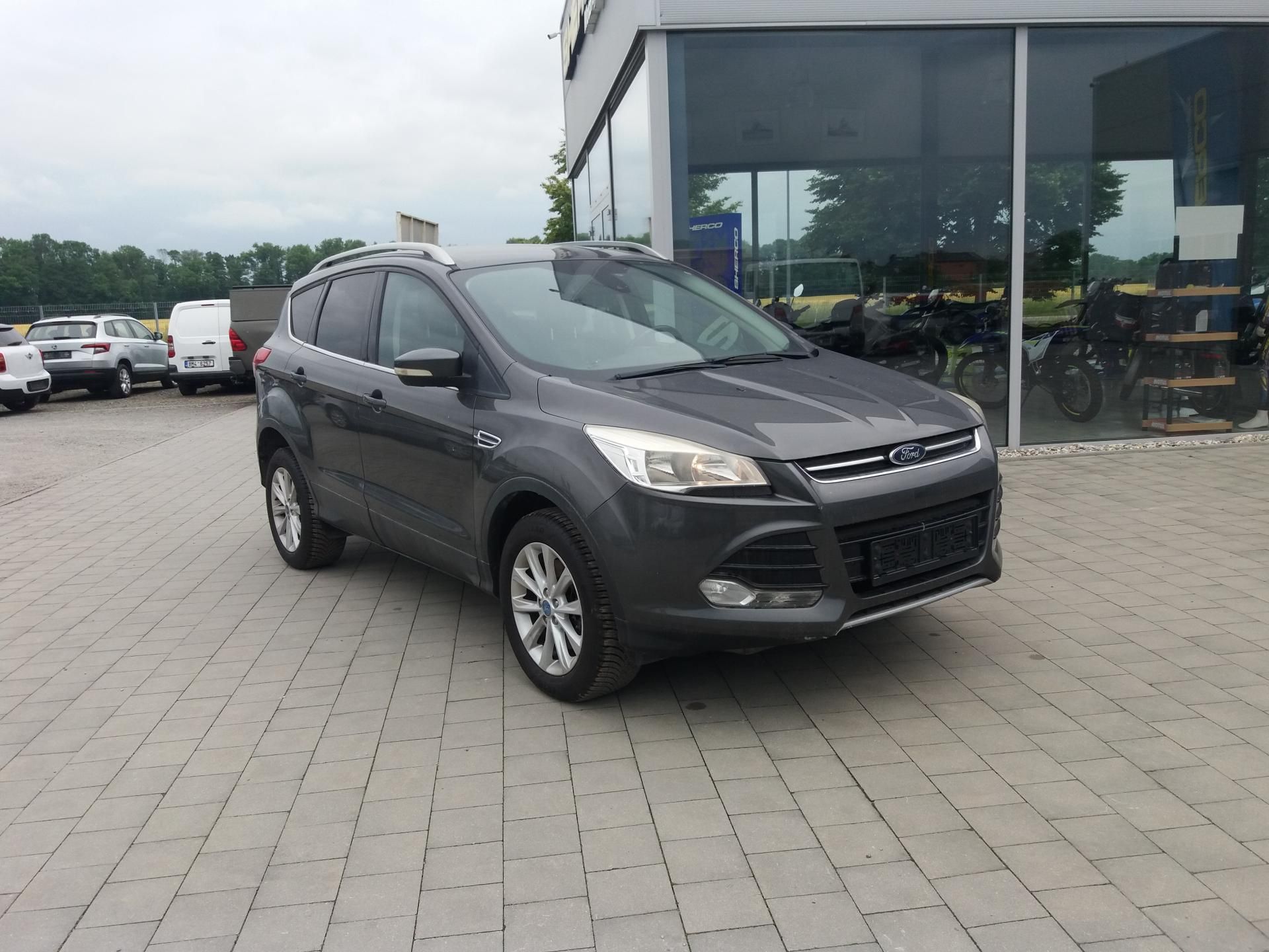 Ford Kuga, 2.0TDCi,110kW,TAŽNY,SERV.KNÍŽK - fotka 2