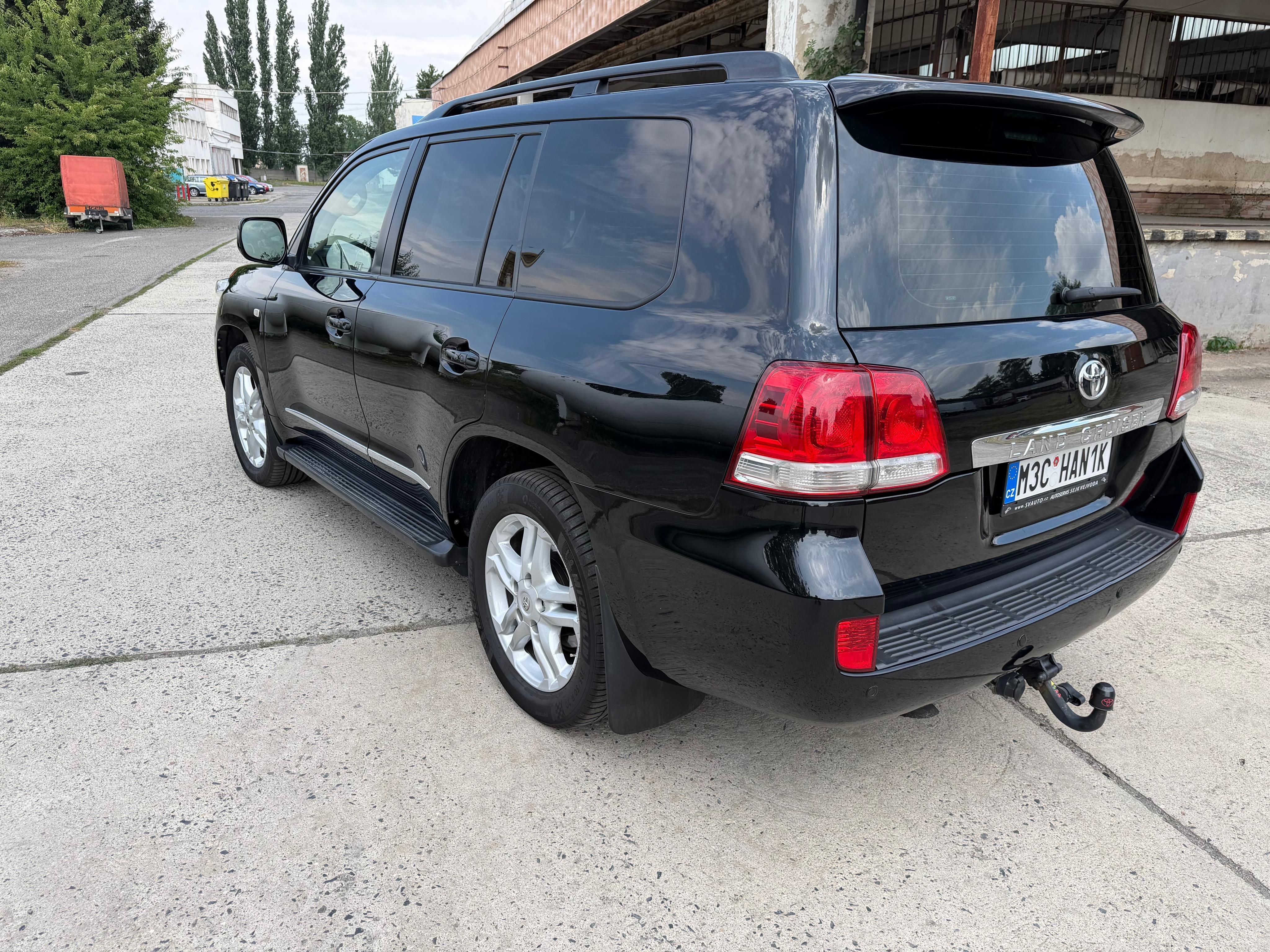 Toyota Land Cruiser, TOYOTA Land cruiser 200 DPH - fotka 3