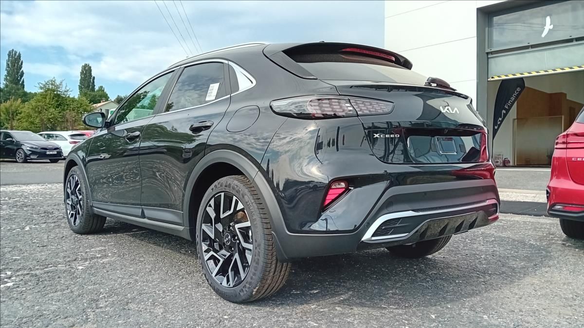 Kia XCee´d, 1,6 T-GDi 7DCT STEEL EDITION 1 - fotka 6