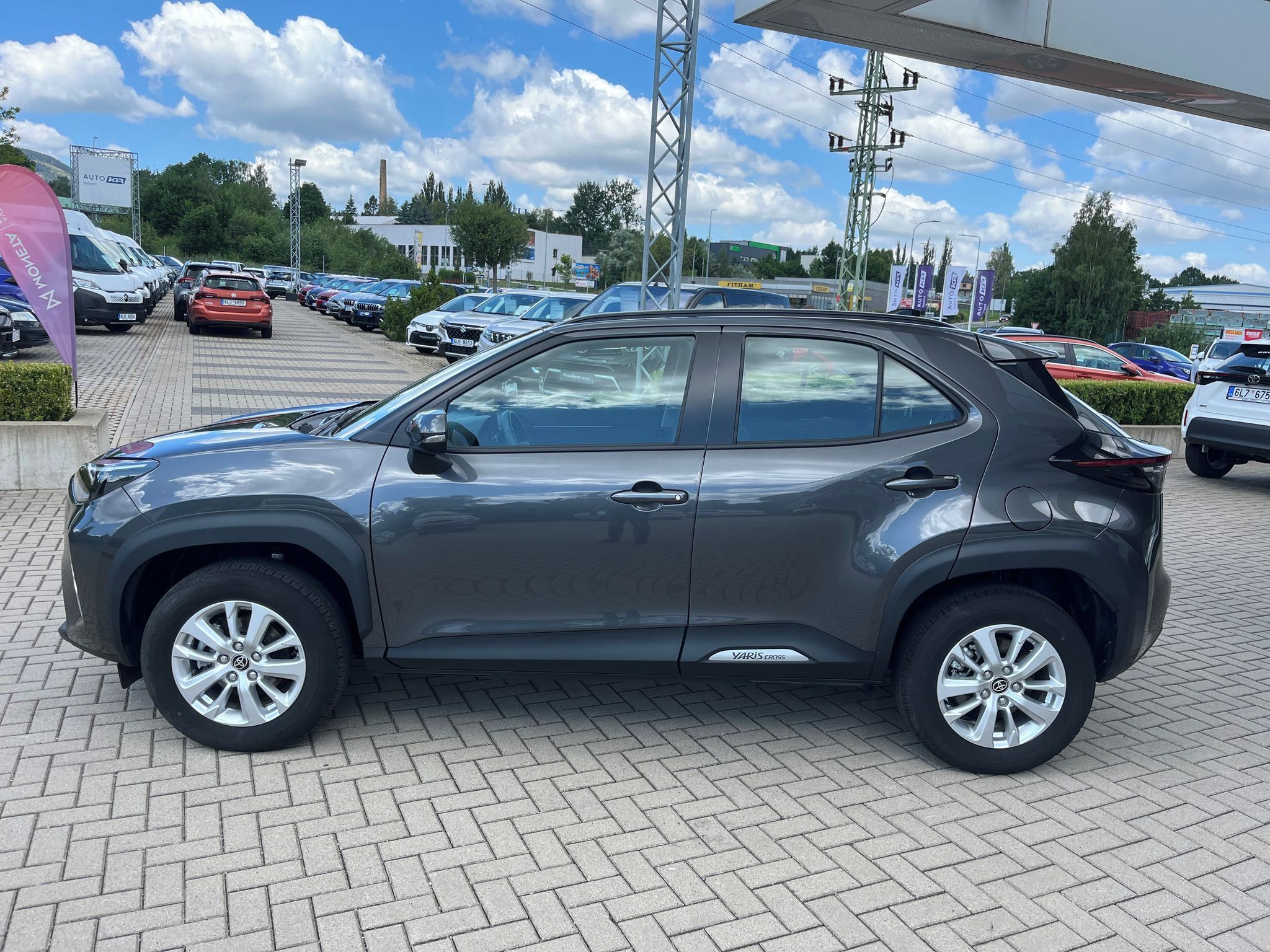 Toyota Yaris Cross, 1.5 Hybrid e-CVT Comfort - fotka 3