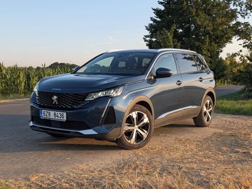 1.2PT EAT8 96kW, 7míst, Allure