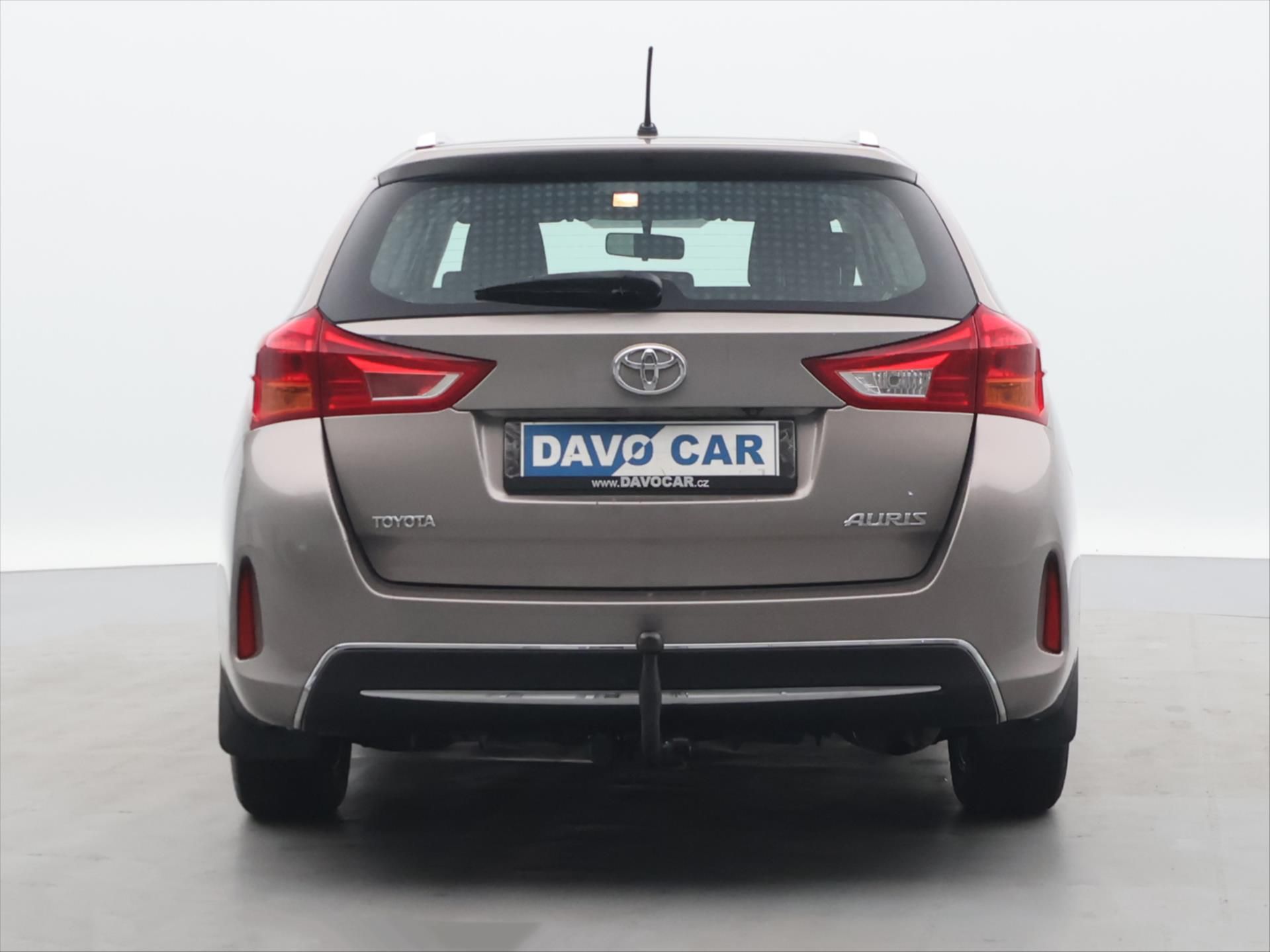 Toyota Auris, 1,6 i 97kW Serv. Kniha - fotka 6