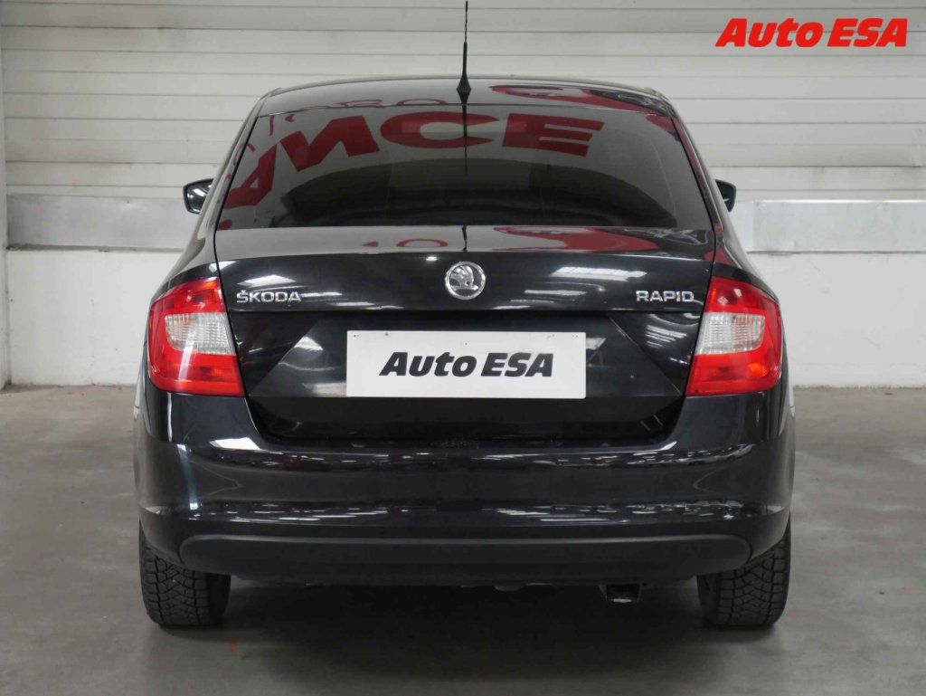 Škoda Rapid, 1.2i,ČR - fotka 5