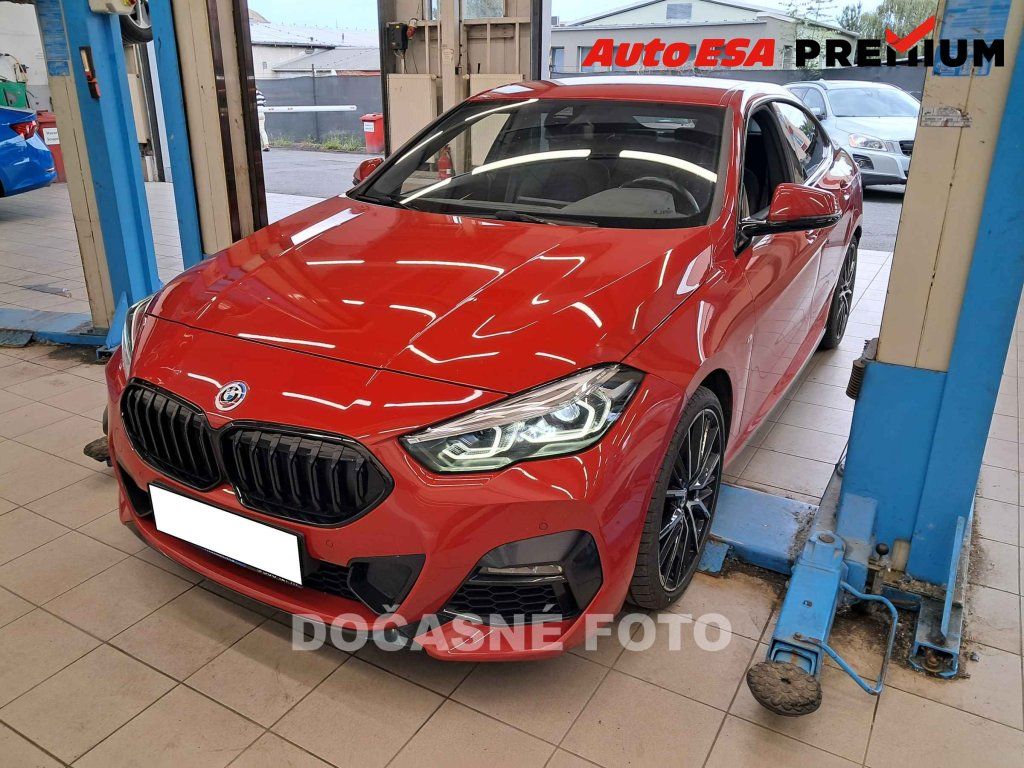 BMW Řada 2, 2.0i