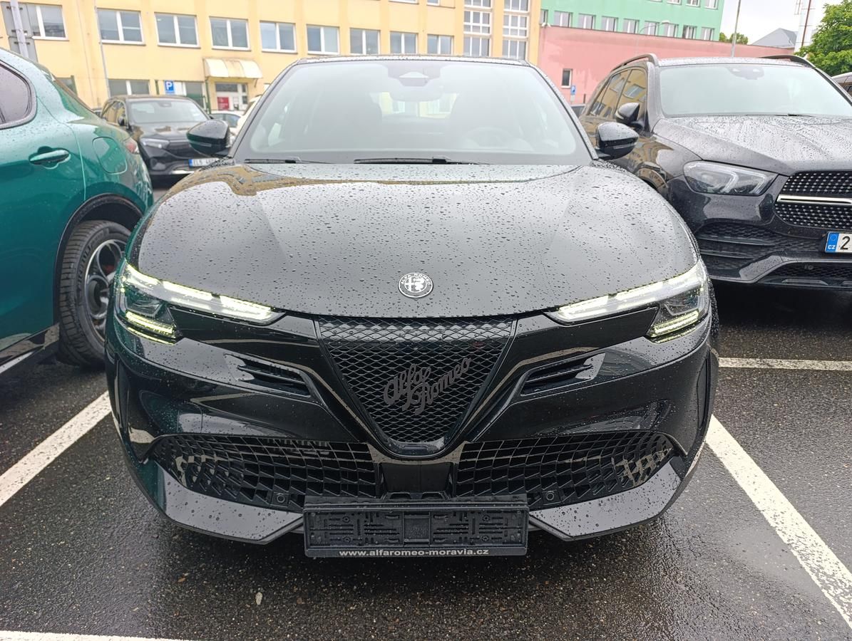 Alfa Romeo Junior, Ibrida 1,2 145k eDCT6 - fotka 3