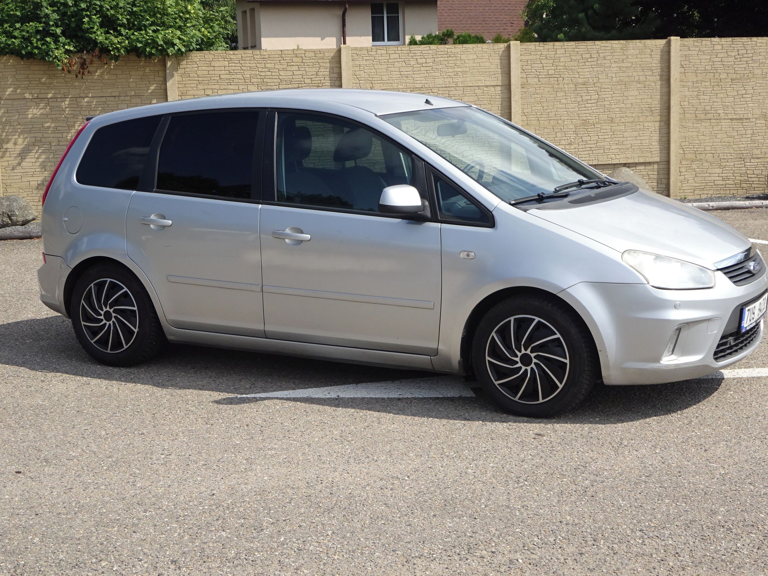 Ford C-MAX, 1.6 HDI (66 KW) - fotka 2