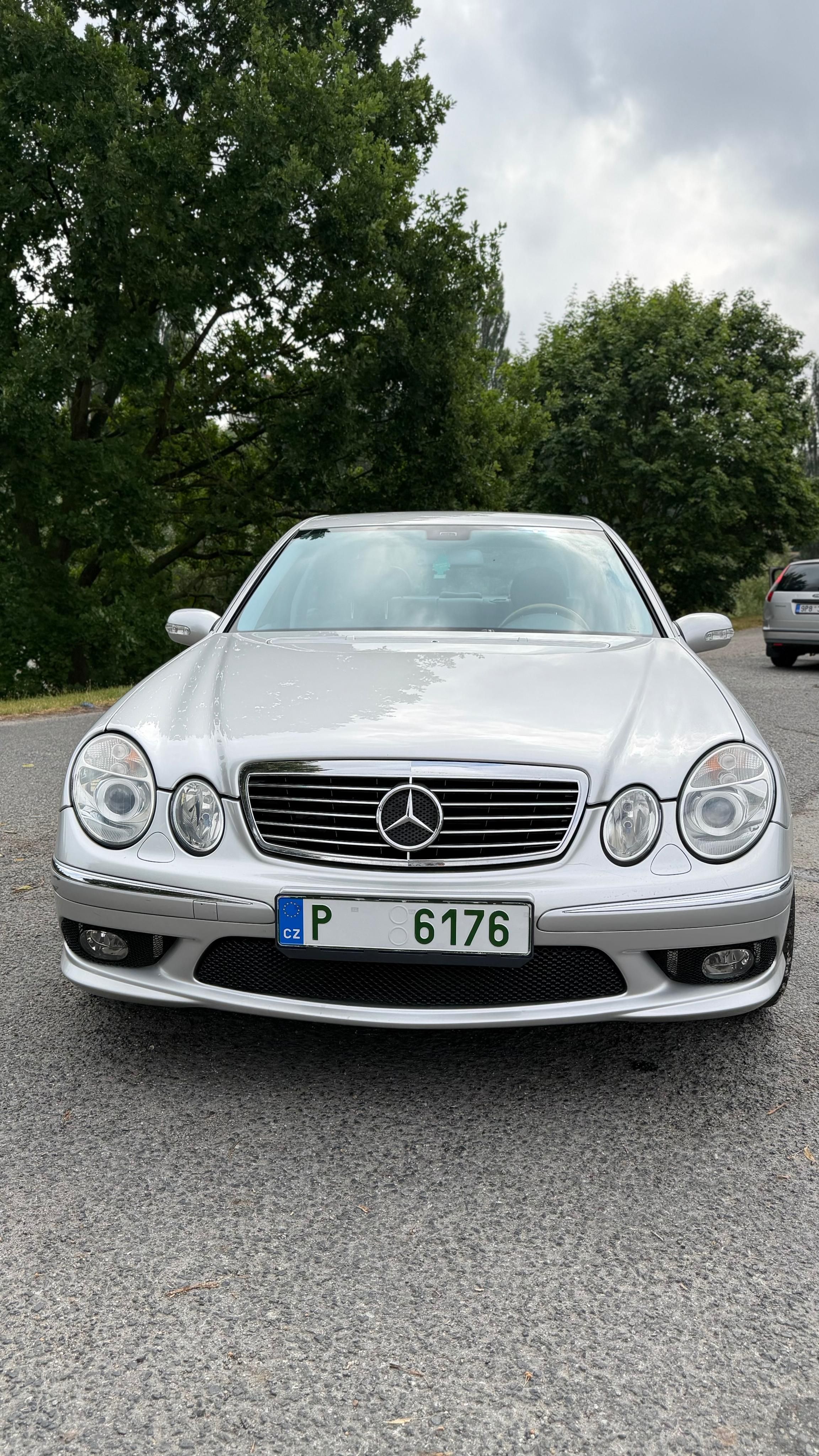 Mercedes-Benz Třídy E, E240 V6 W211 benzin+LPG AMG - fotka 4