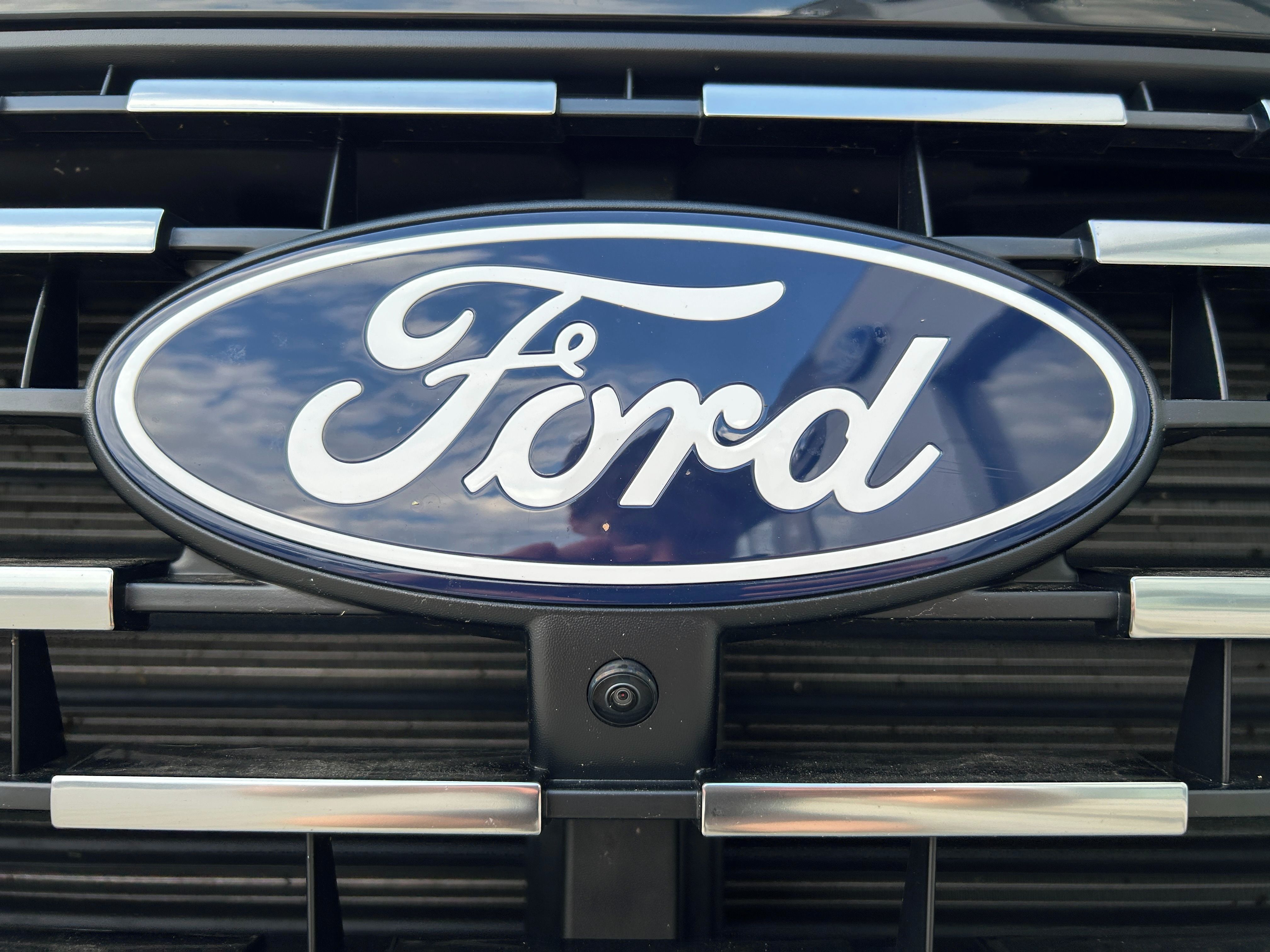 Ford Tourneo Custom, Titanium X L1 2.5 PHEV 171kW - fotka 3