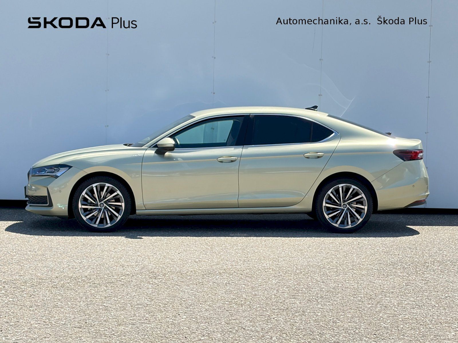 Škoda Superb, DSG 2.0 TDI / 110kW / L&K - fotka 3