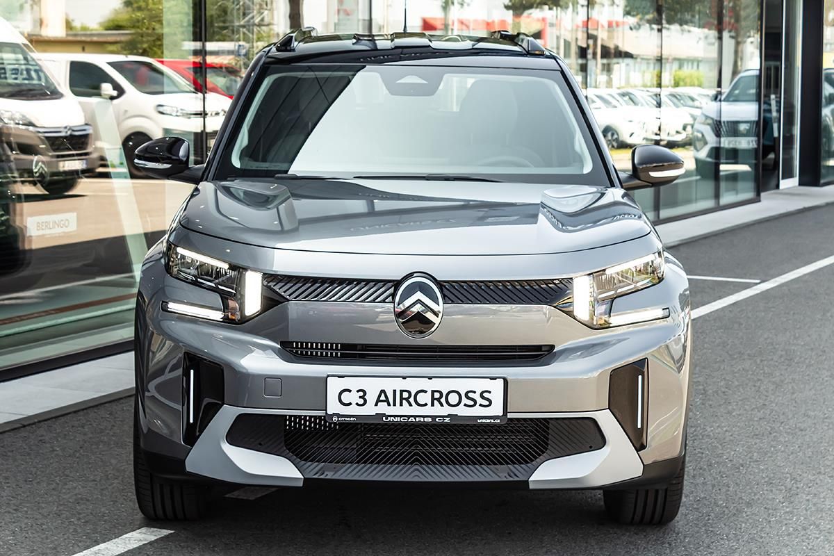 Citroën C3 Aircross, 1,2 PLUS Hybrid 145k Automat - fotka 2