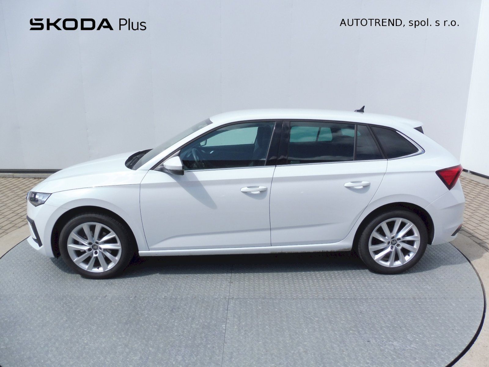Škoda Scala, Top Selection 1,0 TSI 85kW - fotka 3