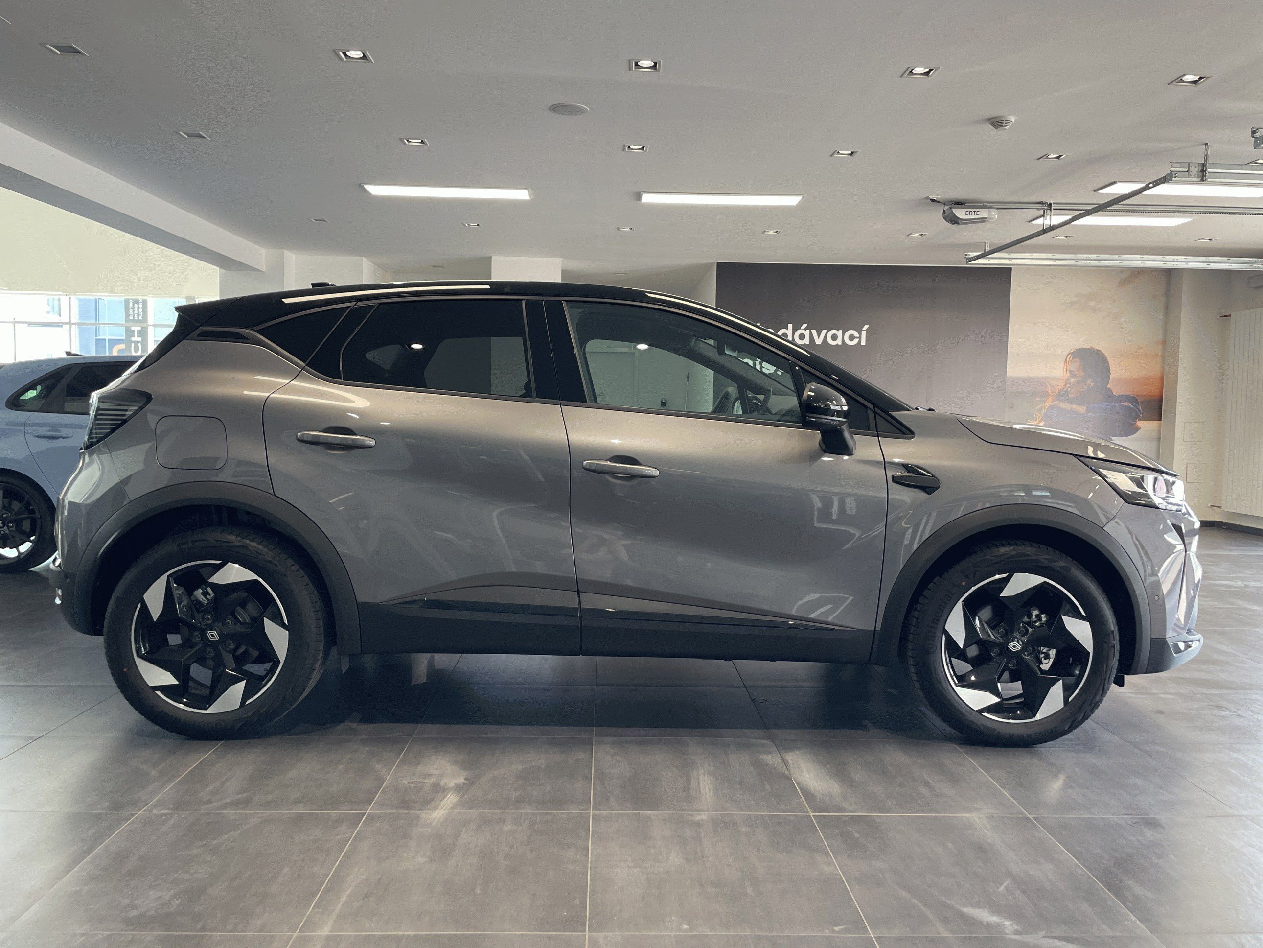 Renault Captur, TECHNO 1,3TCe 160k EDC - fotka 5