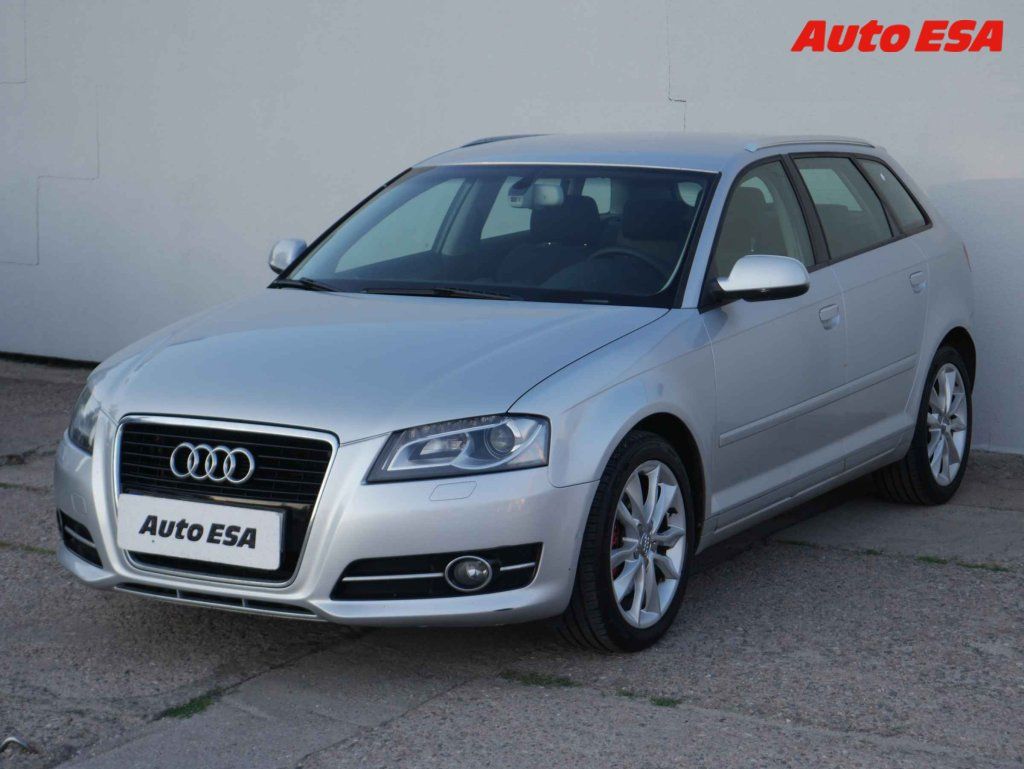 Audi A3, 2.0 TDi Sportback - fotka 3