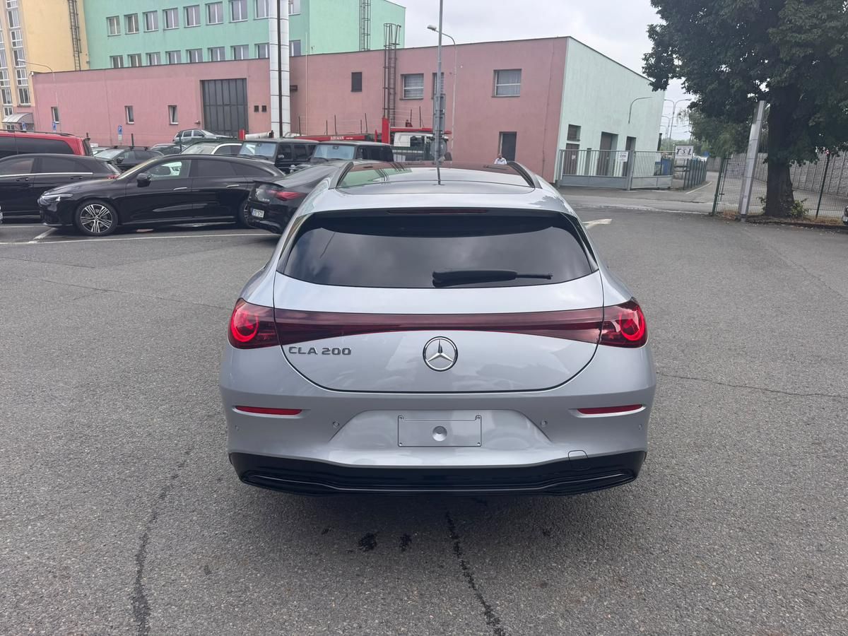 Mercedes-Benz CLA, 200 Shooting Brake - fotka 6