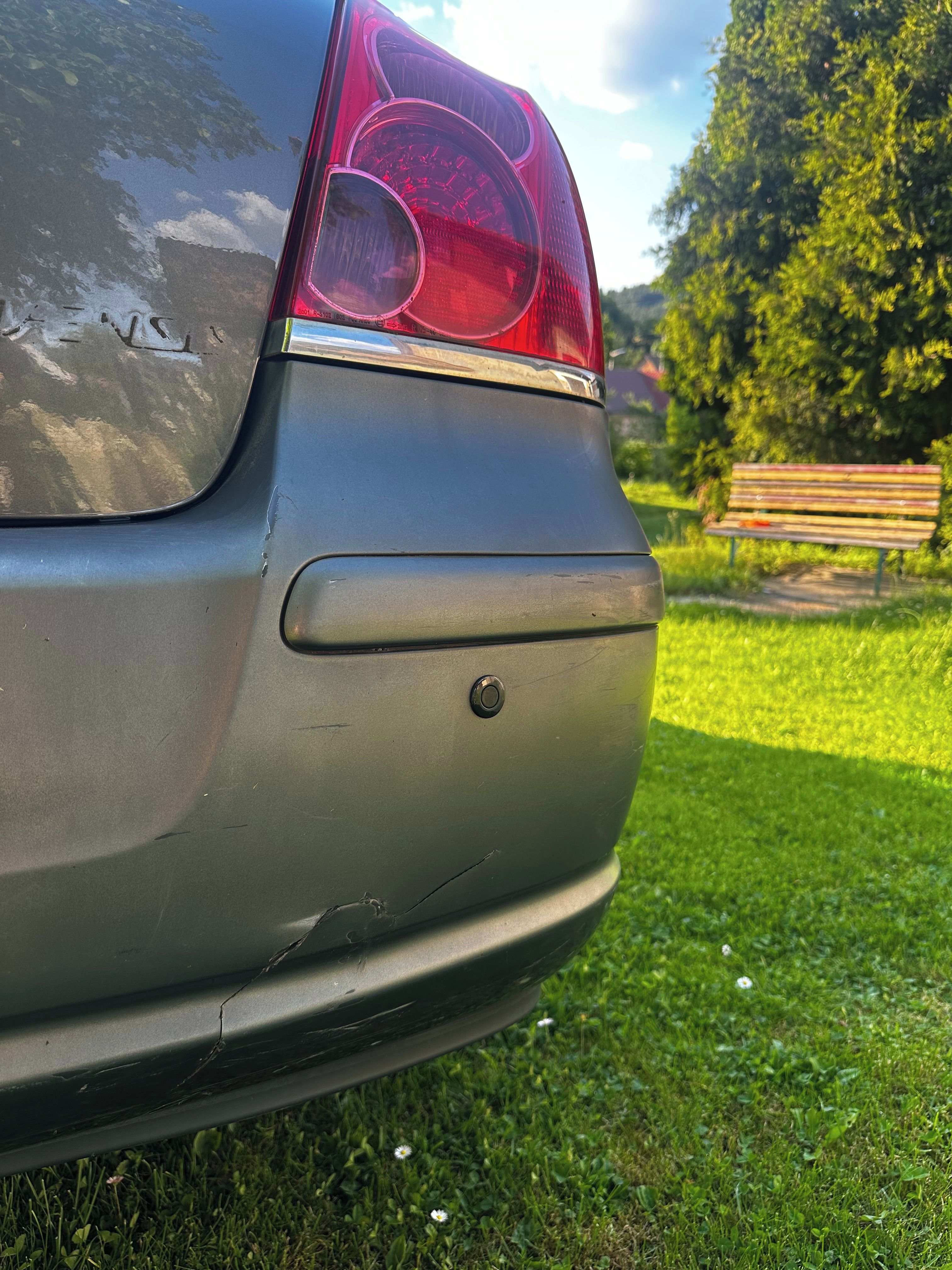 Toyota Avensis, 1.8 VVTi, nová STK, tažné - fotka 2