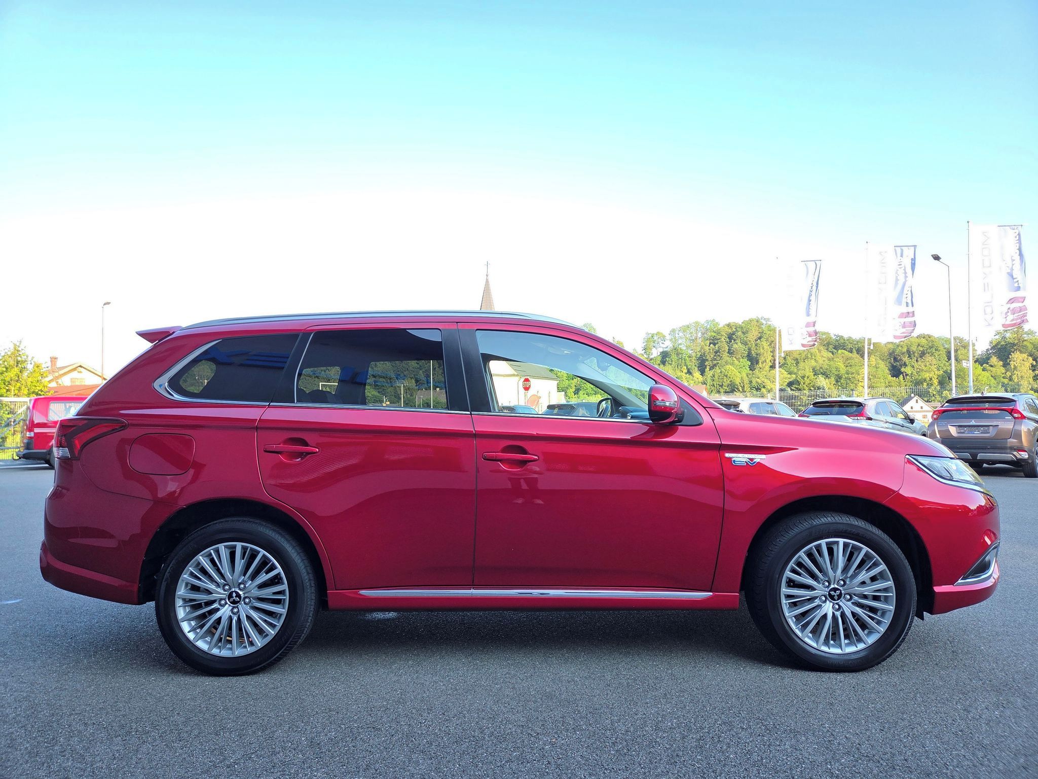 Mitsubishi Outlander, 2.4 PHEV 4x4 - fotka 6