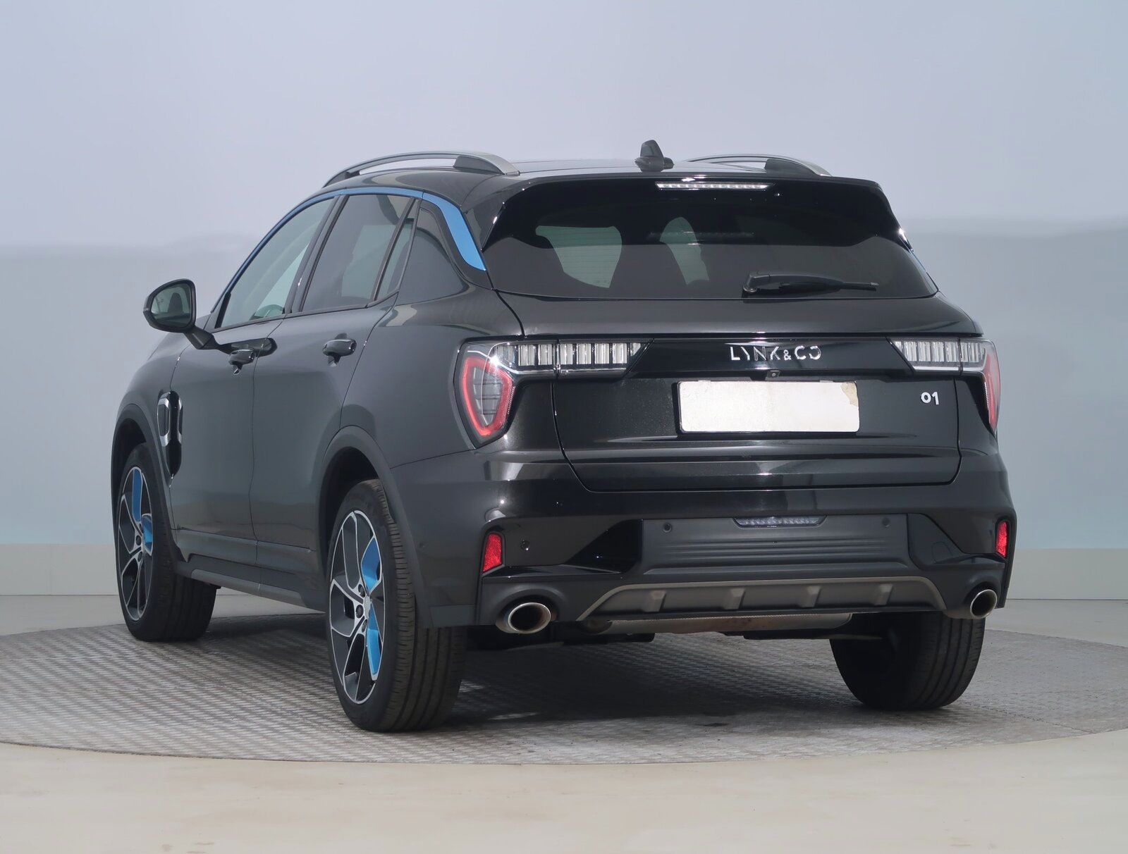 Lynk & Co 01, Plug-in Hybrid, NOVÁ CENA - fotka 4