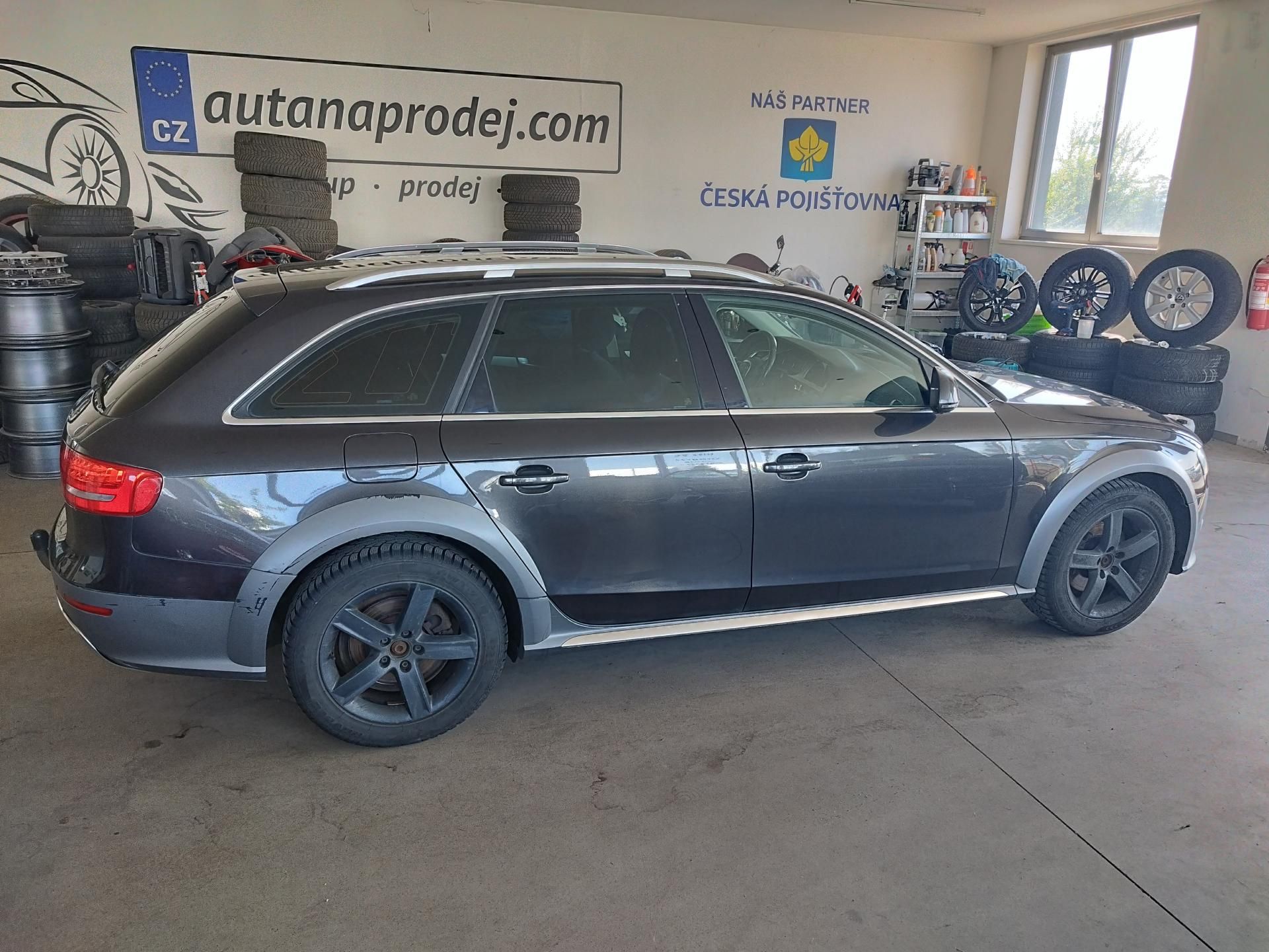 Audi A4 allroad, 2,0TDI,LED,ALU,TAŽNÝ,MAN,4X4 - fotka 4