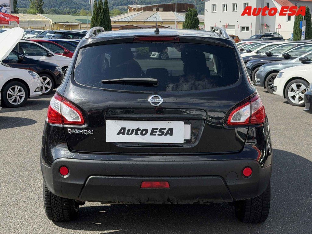 Nissan Qashqai, 2.0I - fotka 5