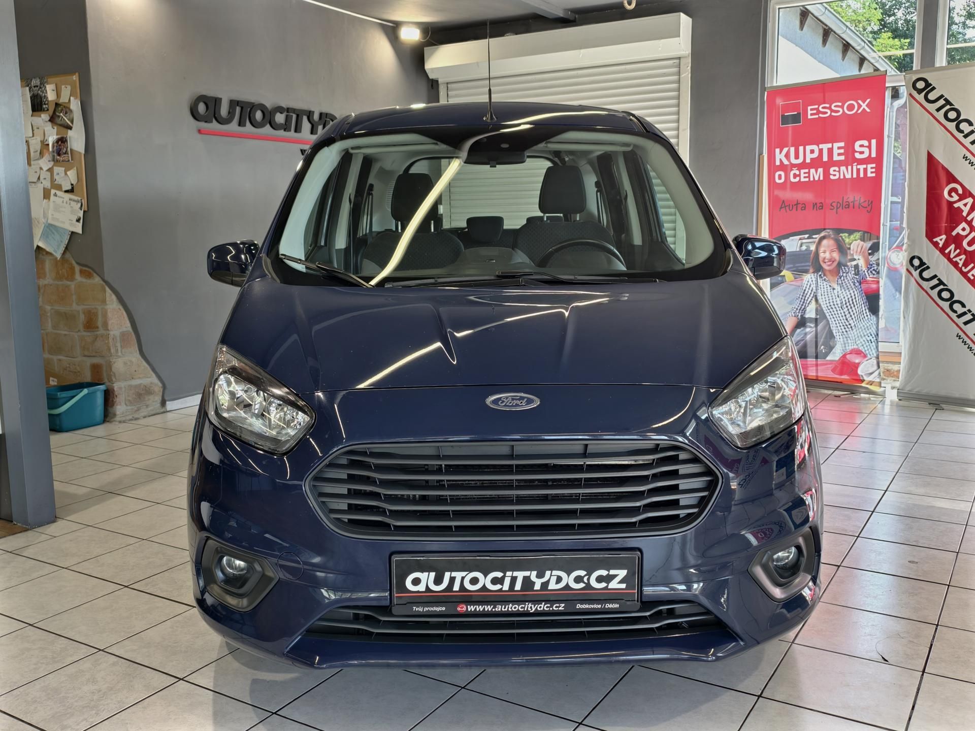 Ford Tourneo Courier, 1.5 TDCi VÝHŘEVY, PDC, ČR, DPH - fotka 2