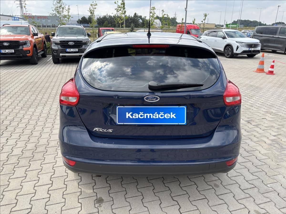 Ford Focus, 1,6 Trend 1.6 Duratec Ti-VCT - fotka 4