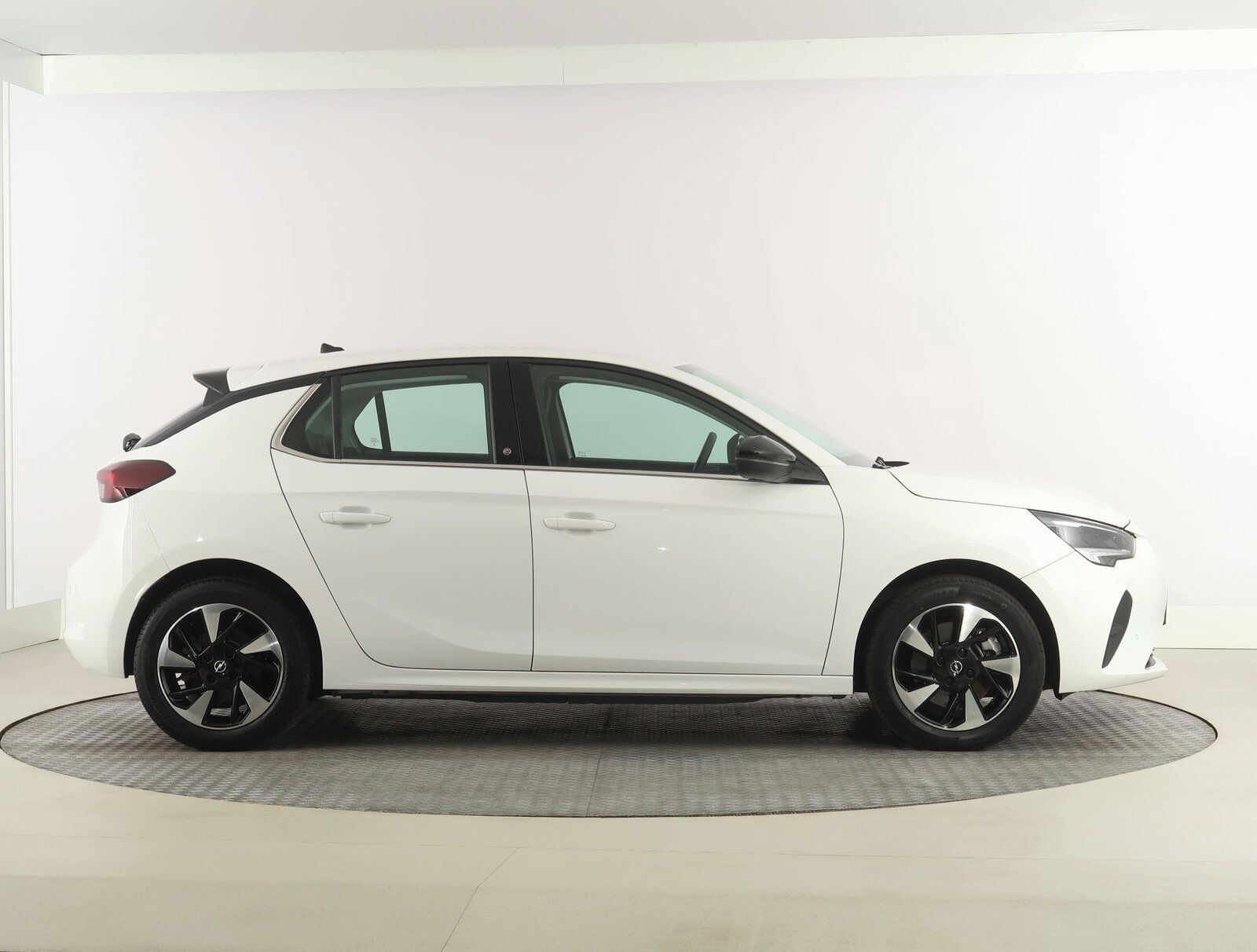 Opel Corsa, 50 kWh, SoH 94%, Automat - fotka 6