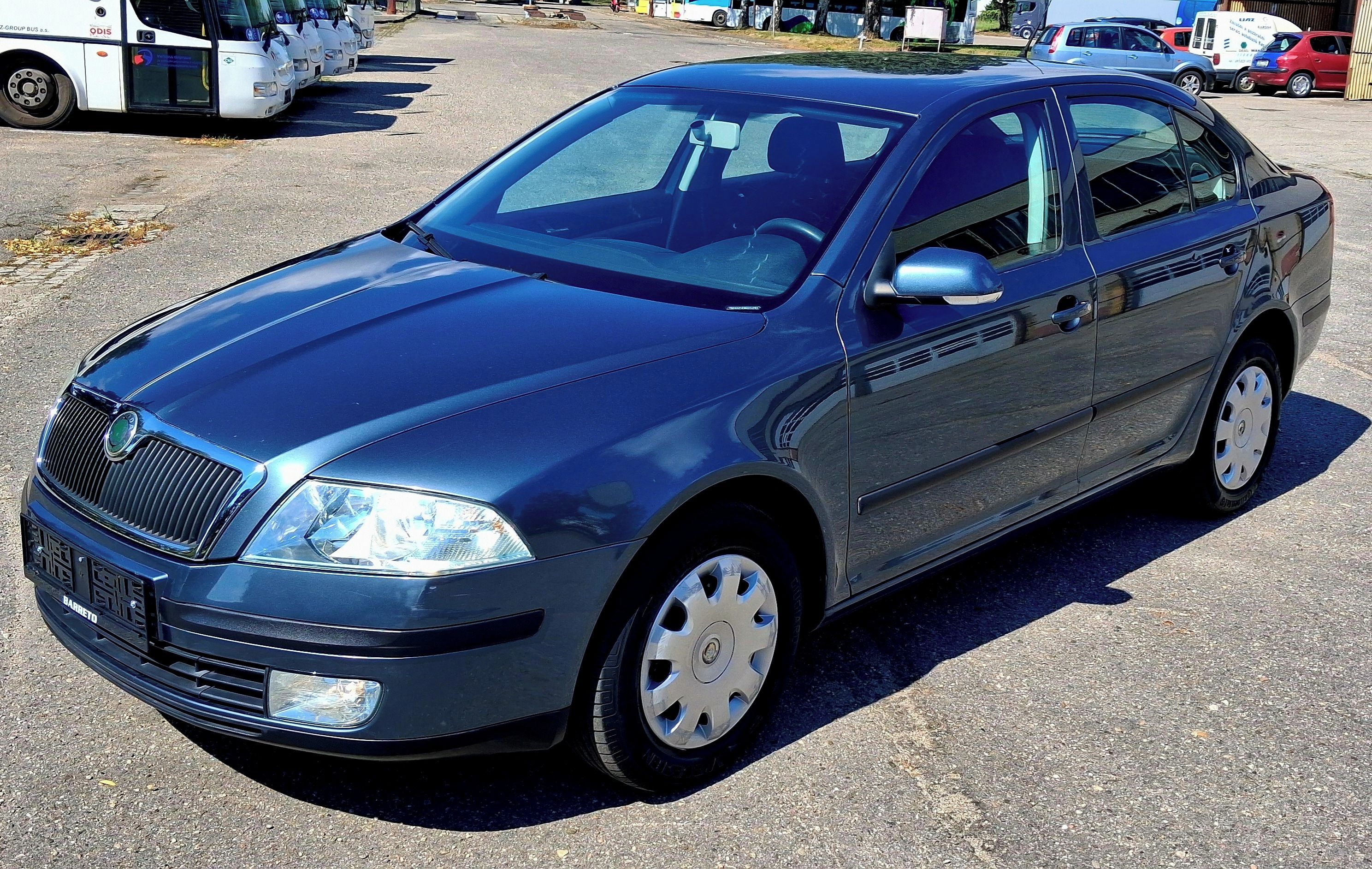 Škoda Octavia, 1.6 Mpi 103 000 KM. - fotka 2