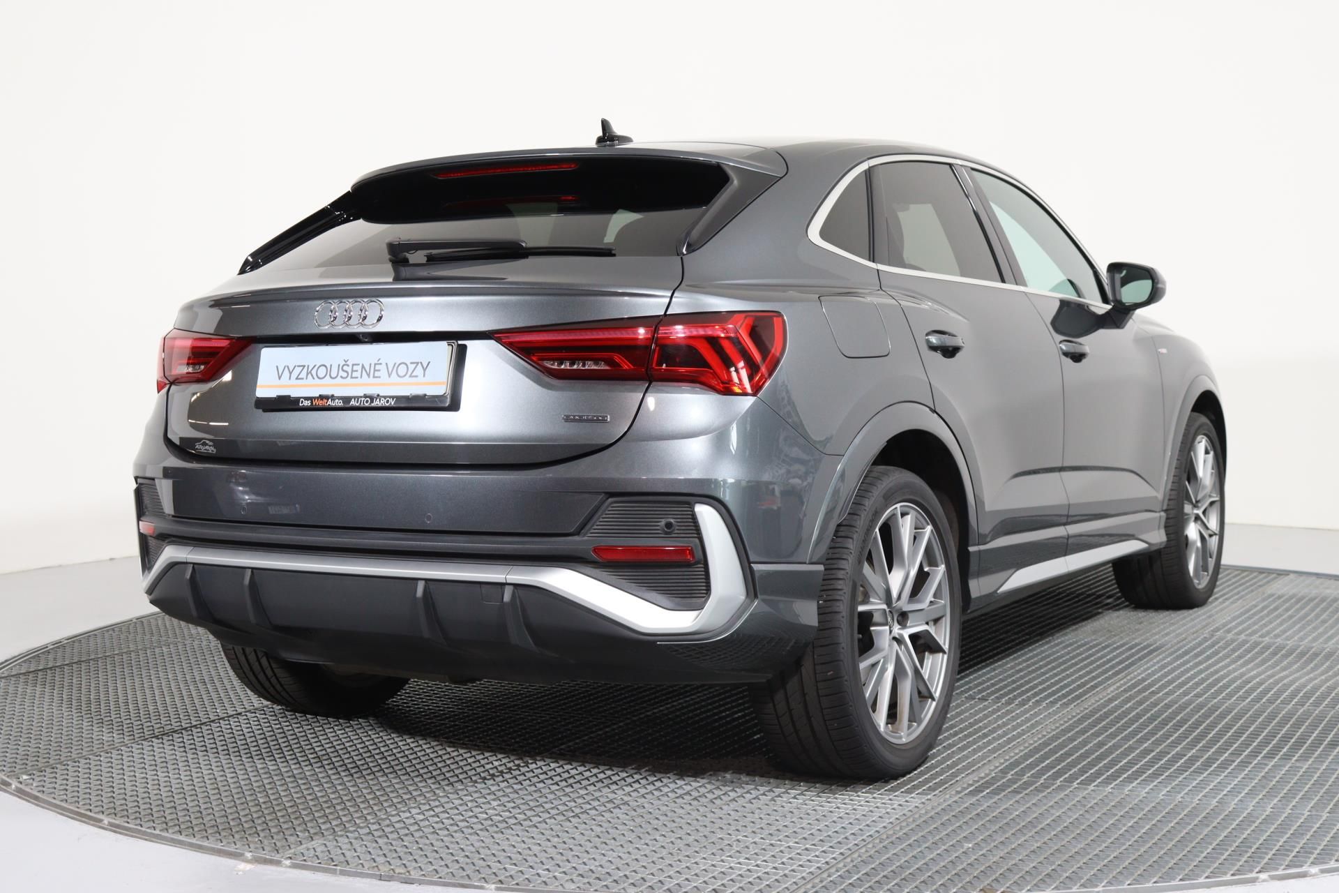 Audi Q3, SB Sline 35 TDI 110 KW quattro - fotka 2