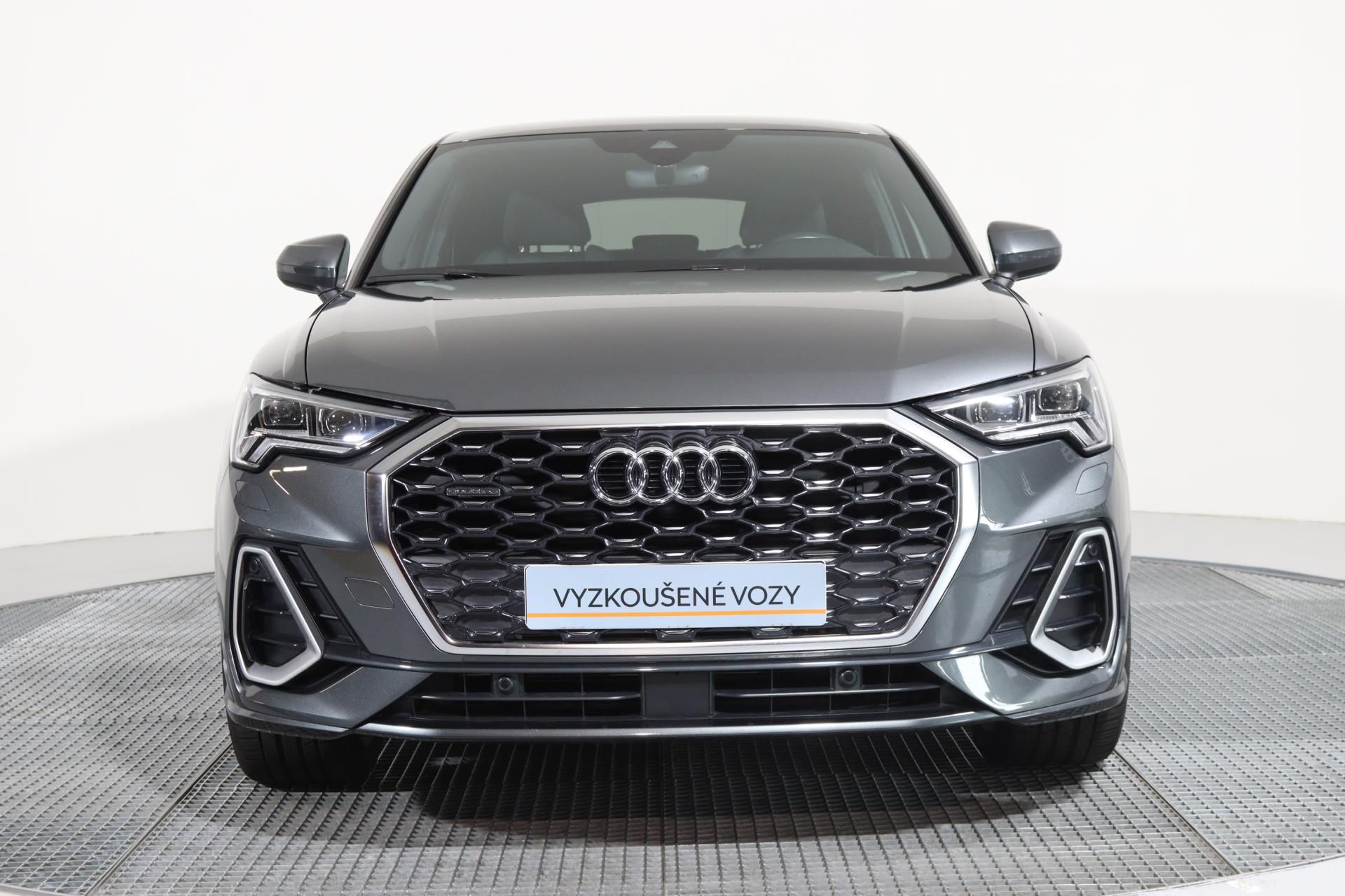 Audi Q3, SB Sline 35 TDI 110 KW quattro - fotka 4