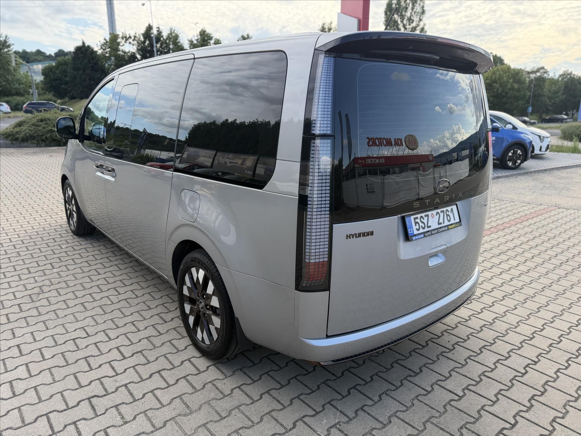 Hyundai Staria, 2,2 CRDi 7míst. Z.ALU, TOP - fotka 5