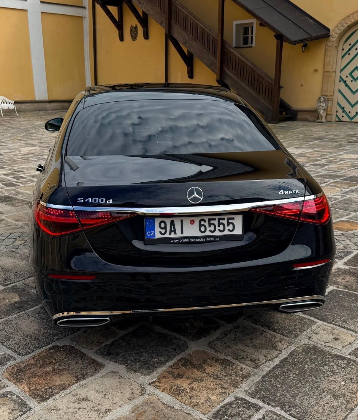 Mercedes-Benz Třídy S, 400d - fotka 4