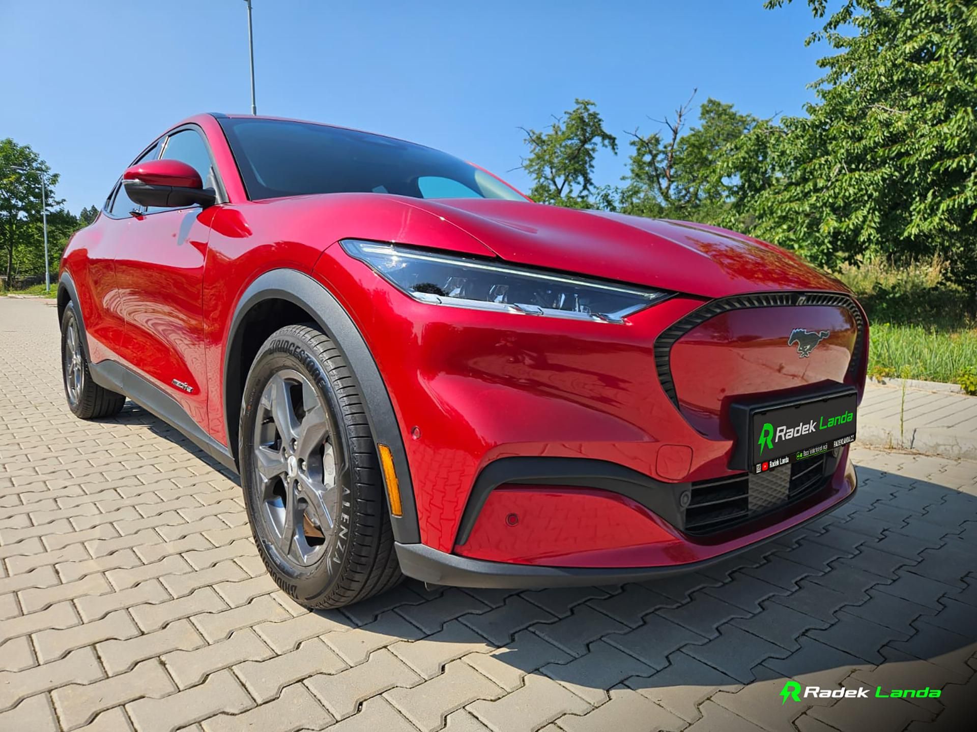 Ford Mustang Mach-E, Mach-E 76 kWh - fotka 6