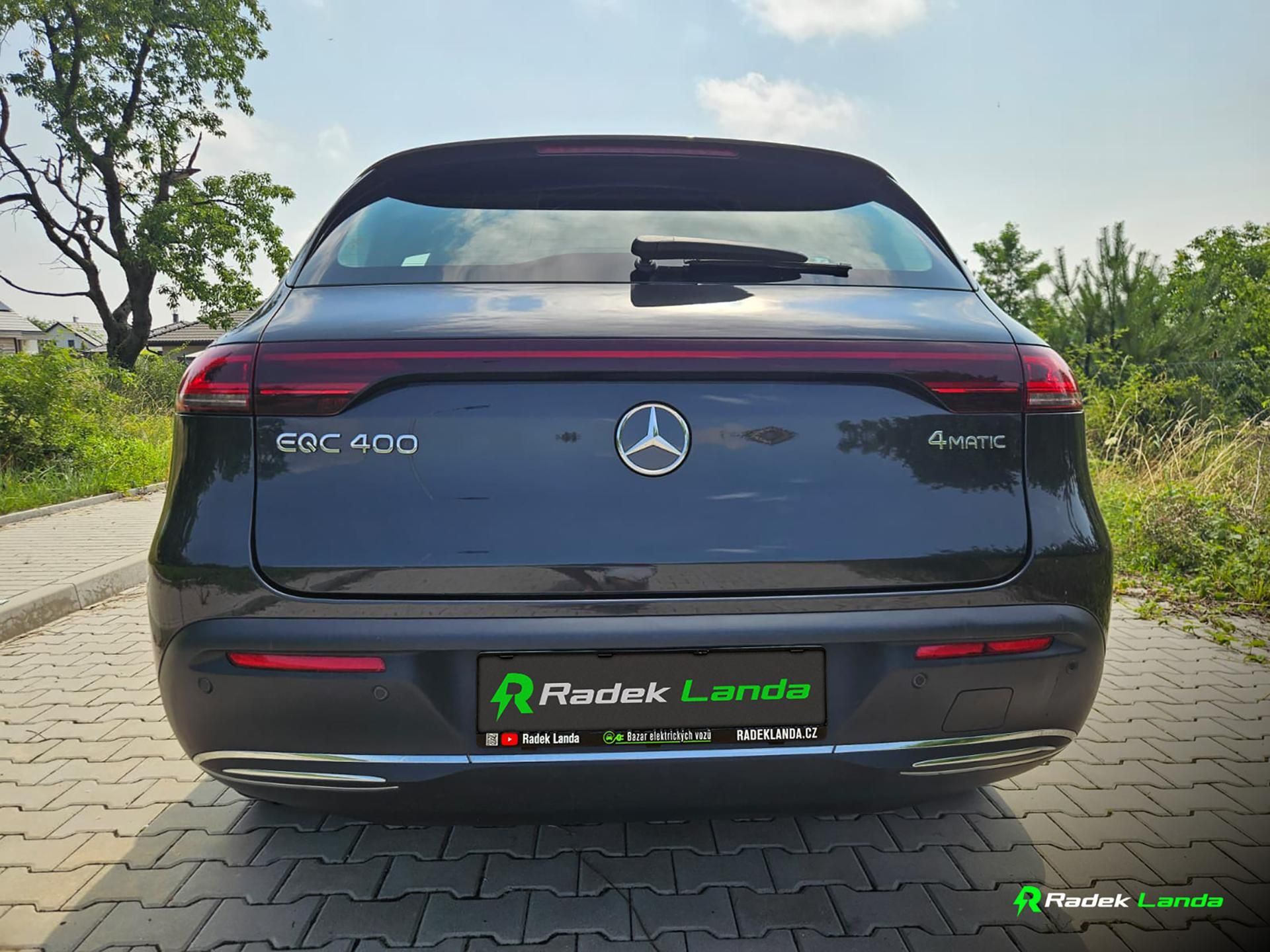 Mercedes-Benz EQC, 4MATIC 80 kWh - fotka 6