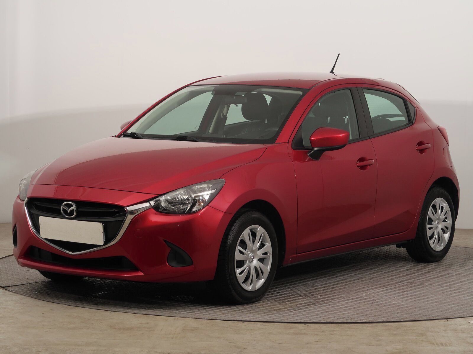 Mazda 2, 1.5 16V, Serv.kniha, Klima - fotka 2