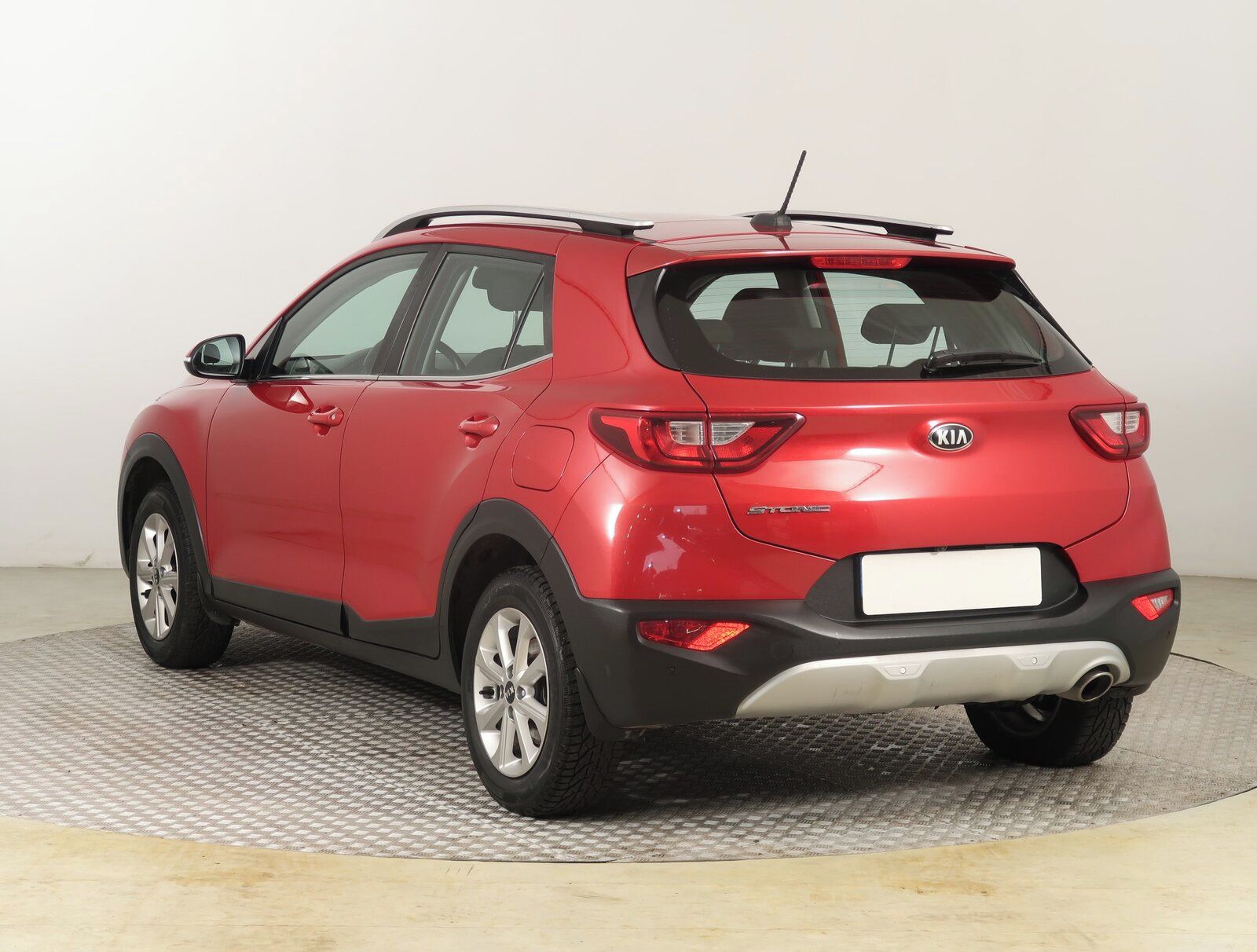 Kia Stonic, 1.25 CVVT, Tempomat - fotka 4