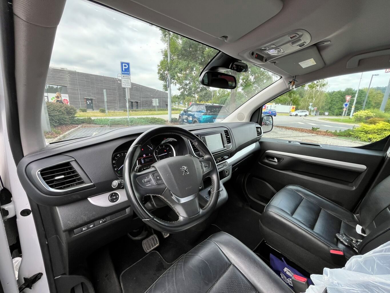 Peugeot Traveller, L2 ALLURE 2.0 BlueHDi 180k EAT - fotka 3
